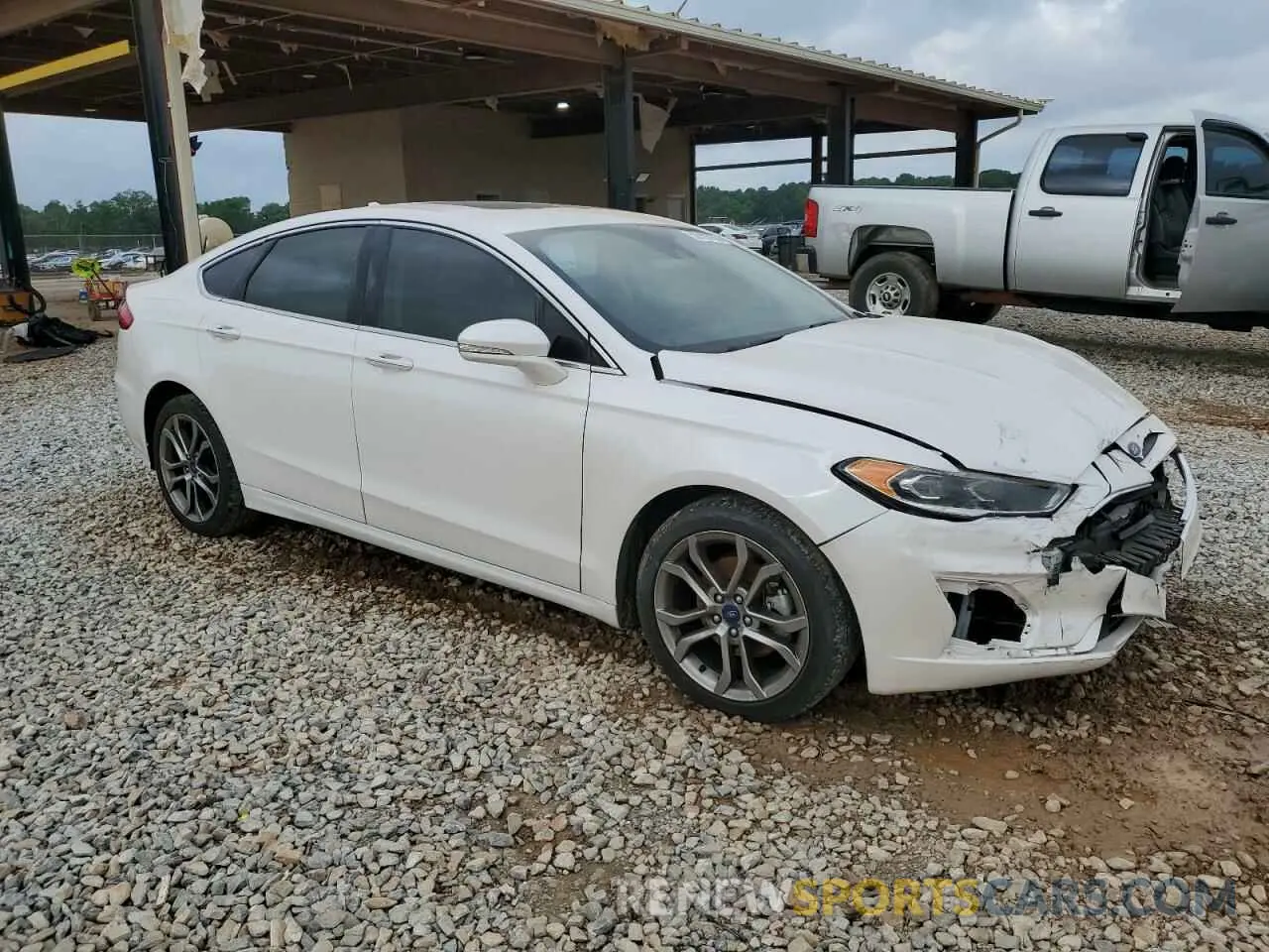 4 Photograph of a damaged car 3FA6P0CD7KR159532 FORD FUSION 2019