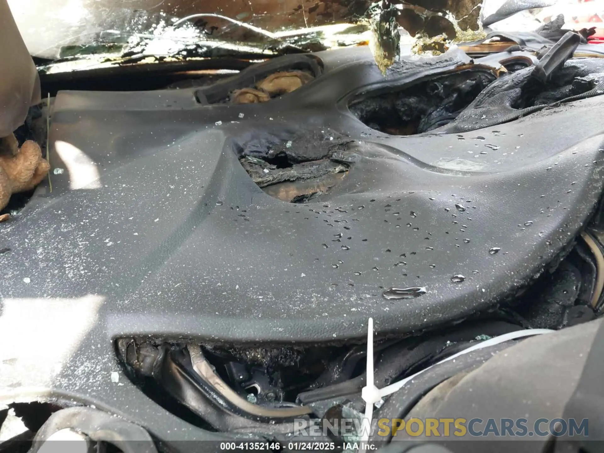 7 Photograph of a damaged car 3FA6P0CD7KR193115 FORD FUSION 2019