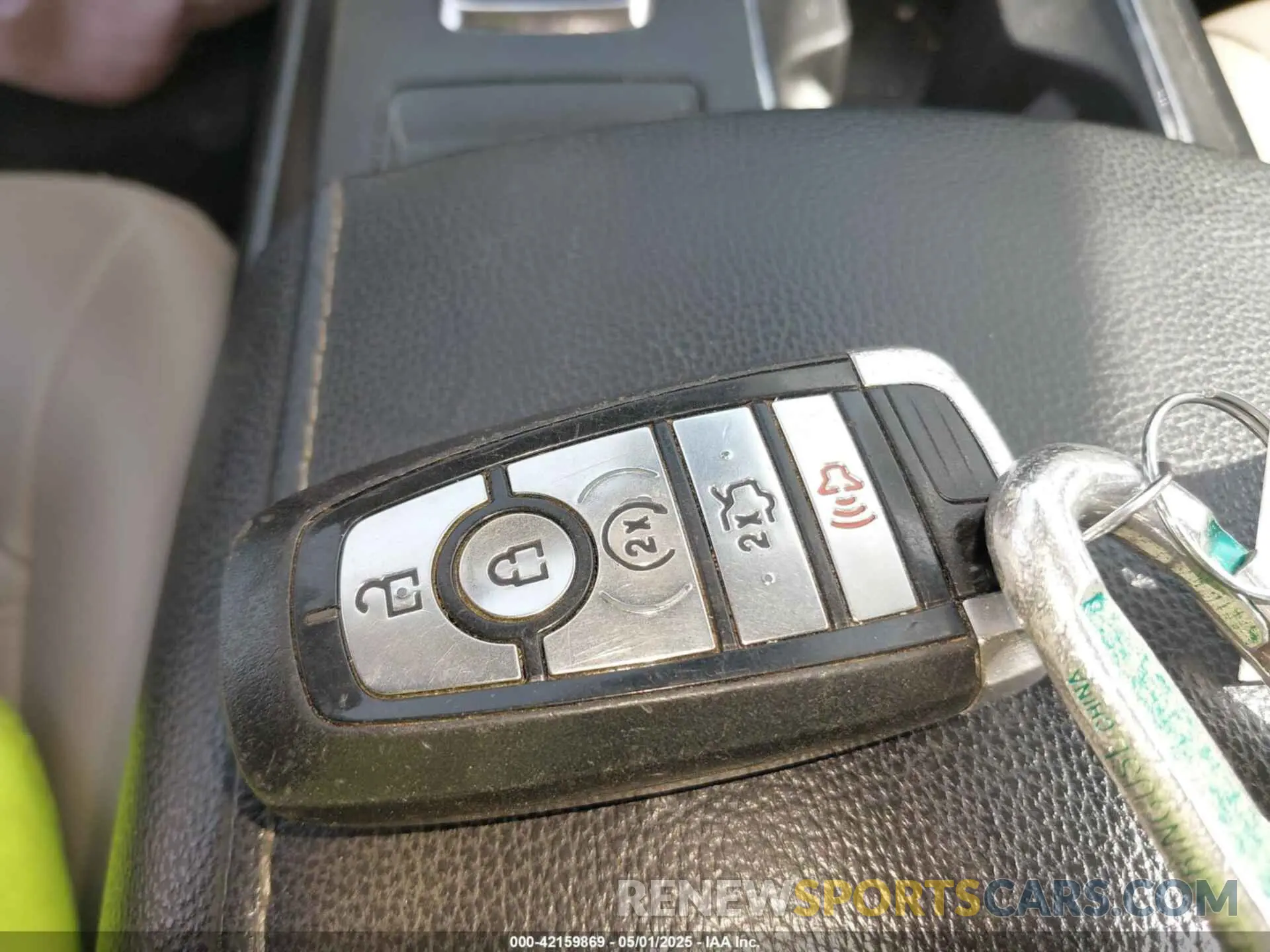 11 Photograph of a damaged car 3FA6P0CD7KR219681 FORD FUSION 2019