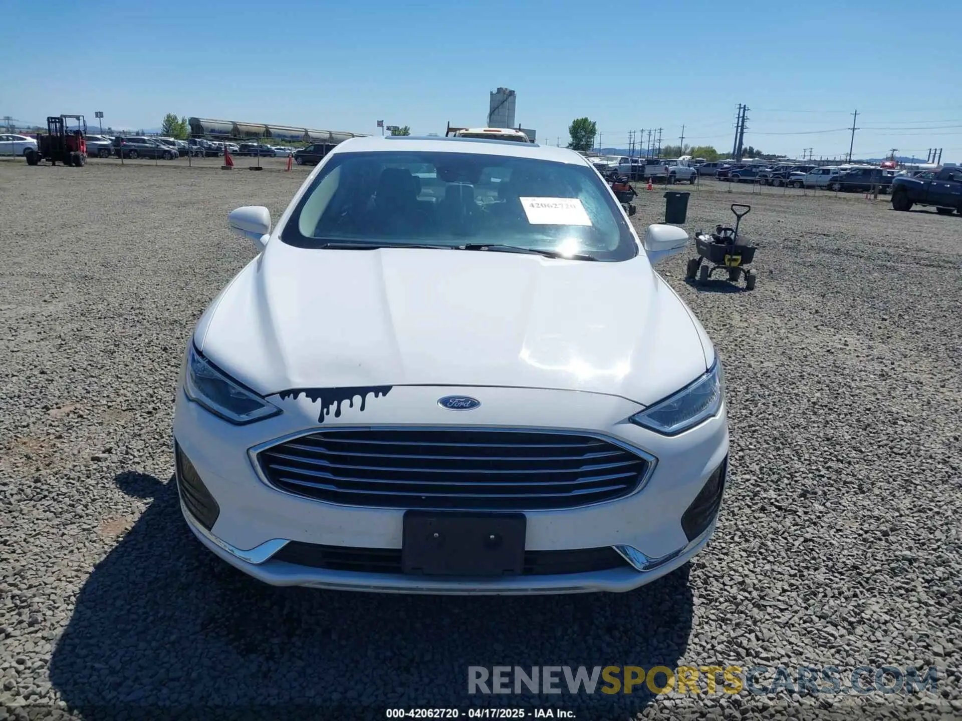 12 Photograph of a damaged car 3FA6P0CD7KR233726 FORD FUSION 2019