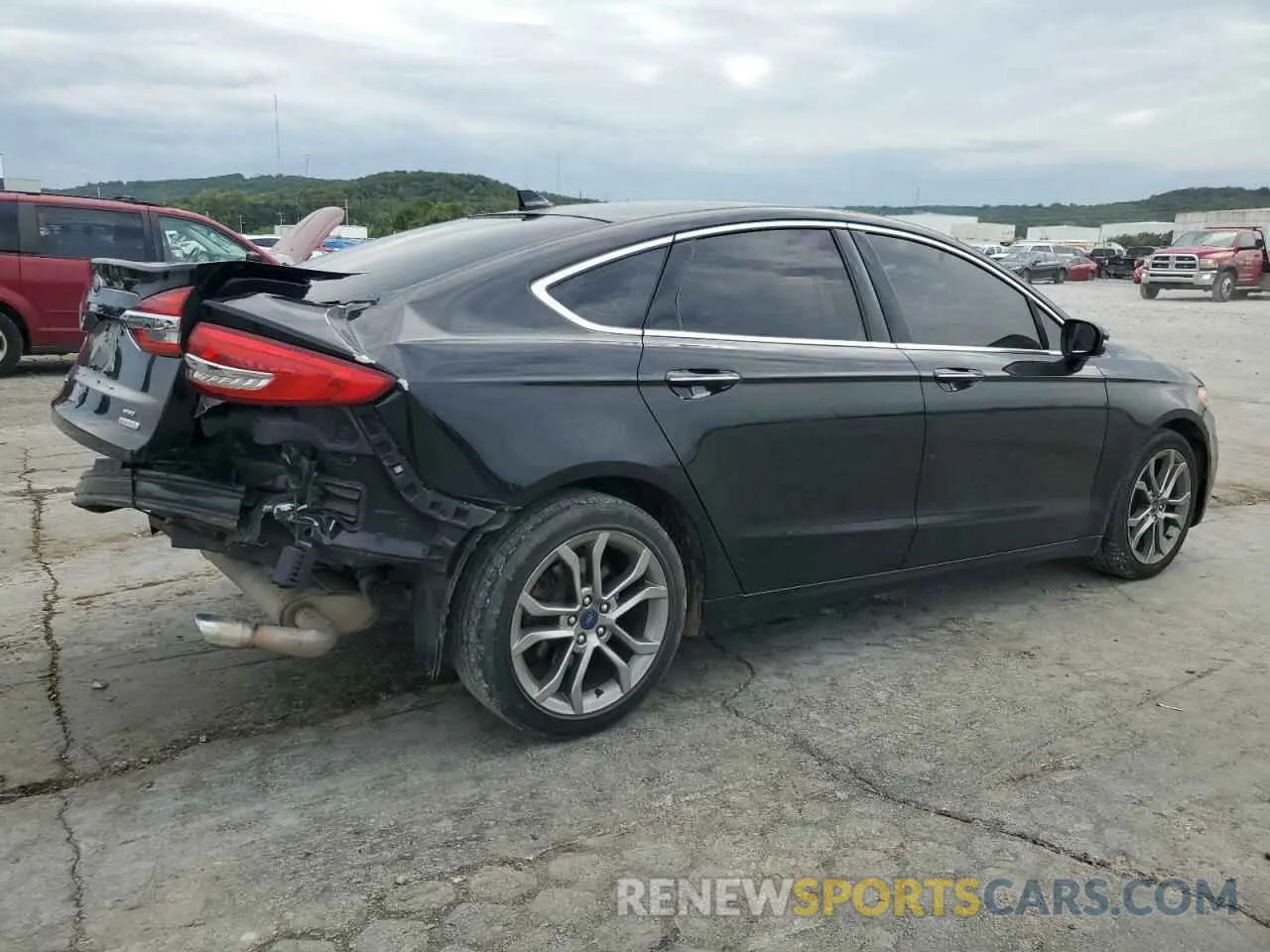3 Photograph of a damaged car 3FA6P0CD8KR144649 FORD FUSION 2019