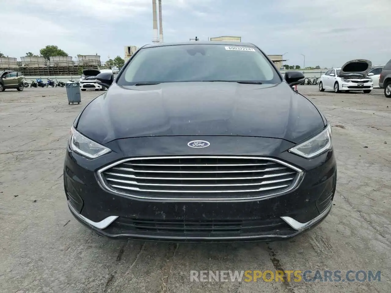 5 Photograph of a damaged car 3FA6P0CD8KR144649 FORD FUSION 2019