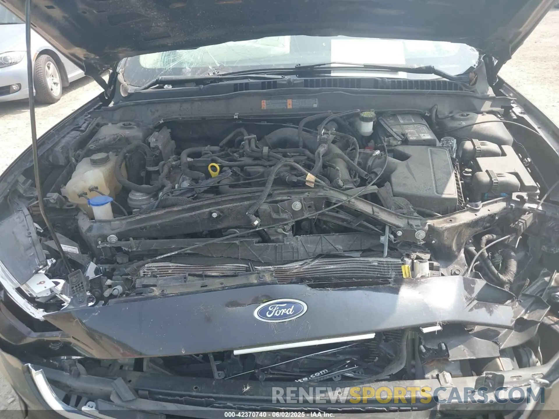 10 Photograph of a damaged car 3FA6P0CD8KR181748 FORD FUSION 2019