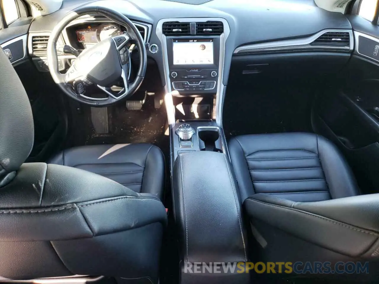 8 Photograph of a damaged car 3FA6P0CD8KR238434 FORD FUSION 2019