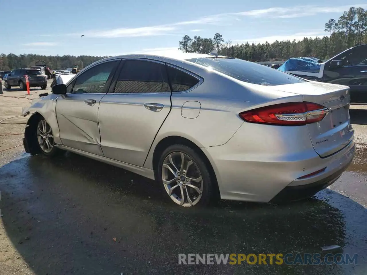 2 Photograph of a damaged car 3FA6P0CD9KR117203 FORD FUSION 2019