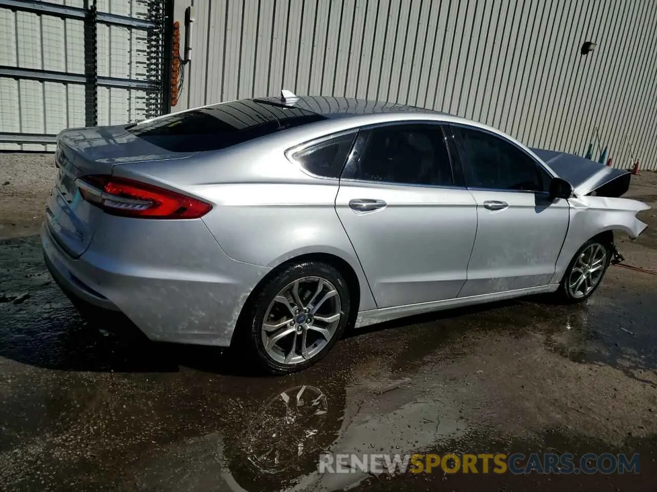 3 Photograph of a damaged car 3FA6P0CD9KR117203 FORD FUSION 2019