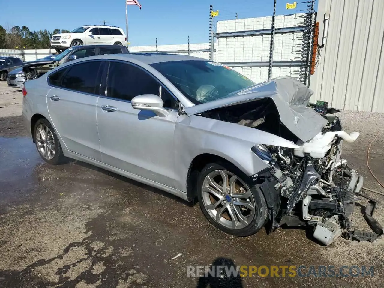 4 Photograph of a damaged car 3FA6P0CD9KR117203 FORD FUSION 2019