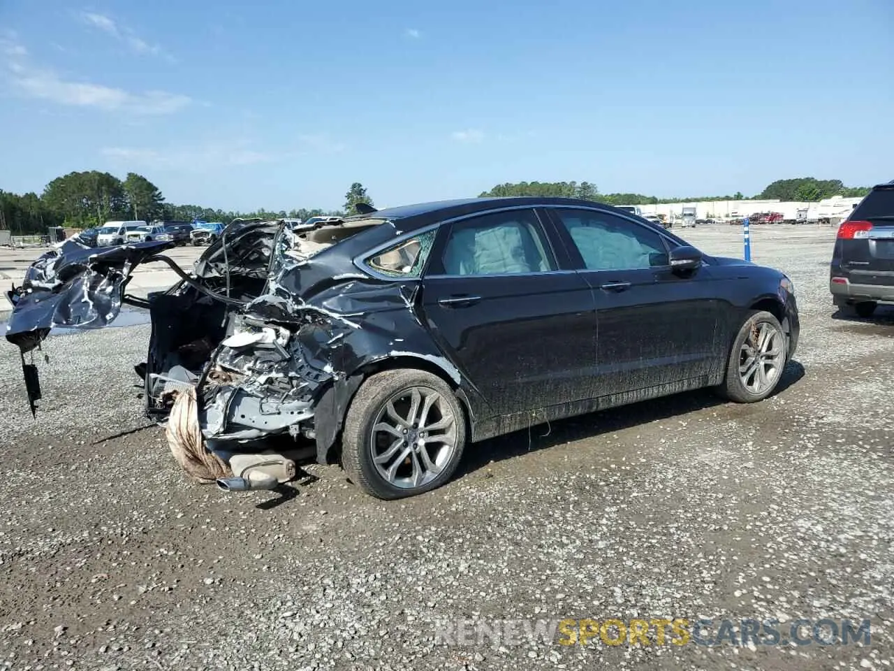3 Photograph of a damaged car 3FA6P0CD9KR138486 FORD FUSION 2019