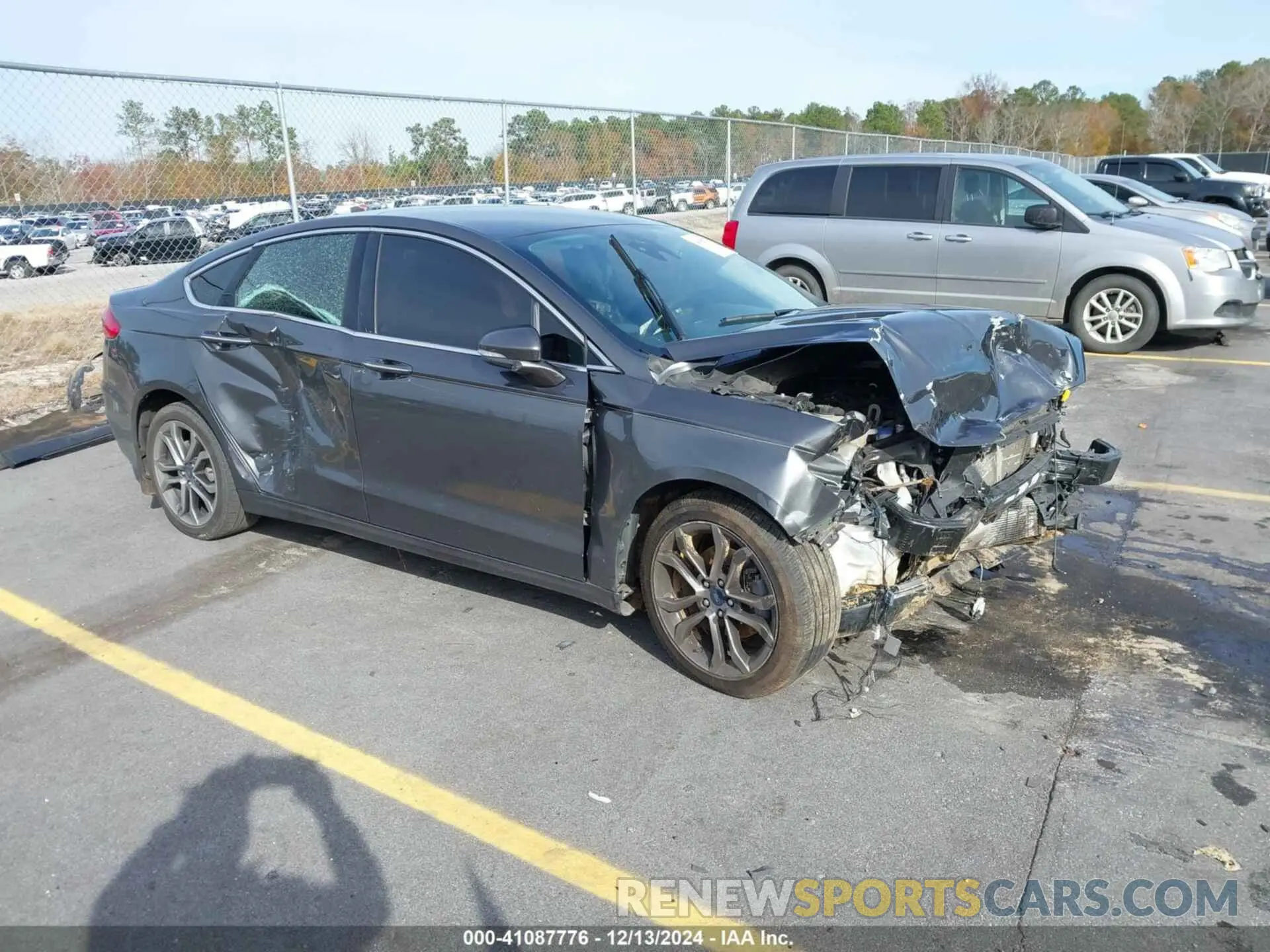 1 Photograph of a damaged car 3FA6P0CD9KR252892 FORD FUSION 2019