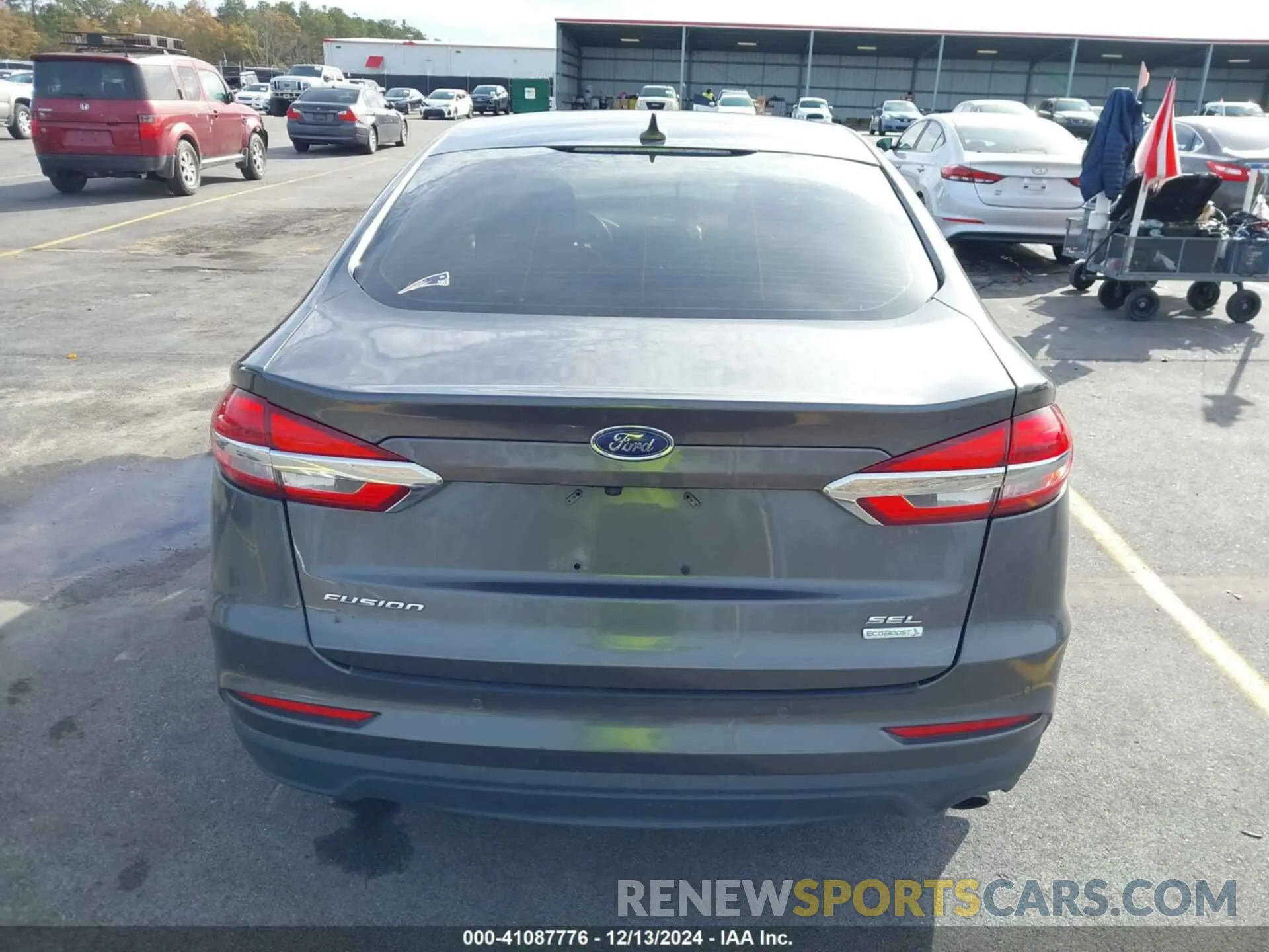 15 Photograph of a damaged car 3FA6P0CD9KR252892 FORD FUSION 2019