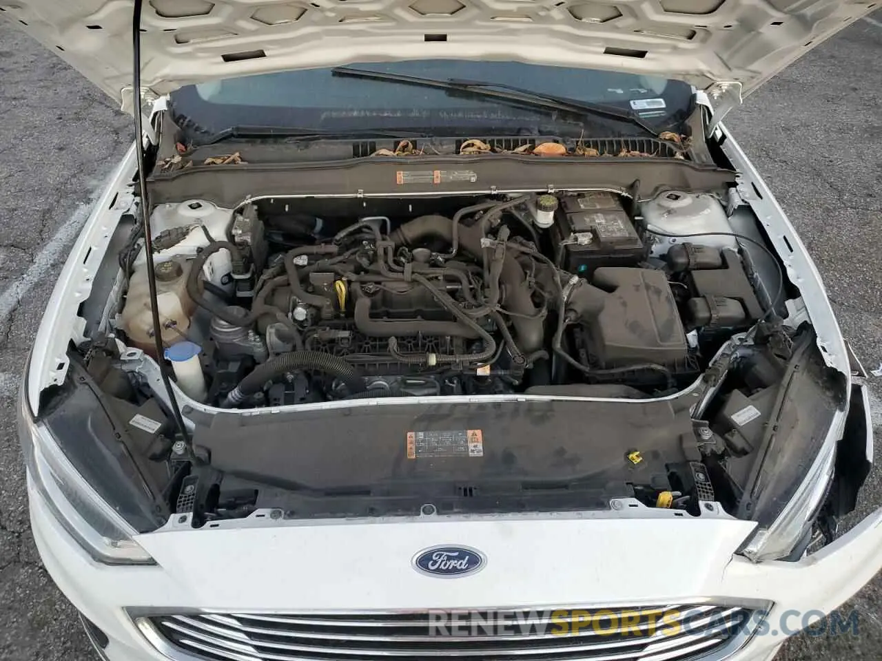 11 Photograph of a damaged car 3FA6P0CD9KR260085 FORD FUSION 2019