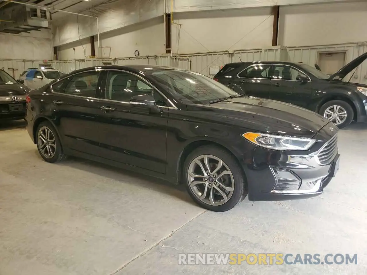 4 Photograph of a damaged car 3FA6P0CDXKR102578 FORD FUSION 2019
