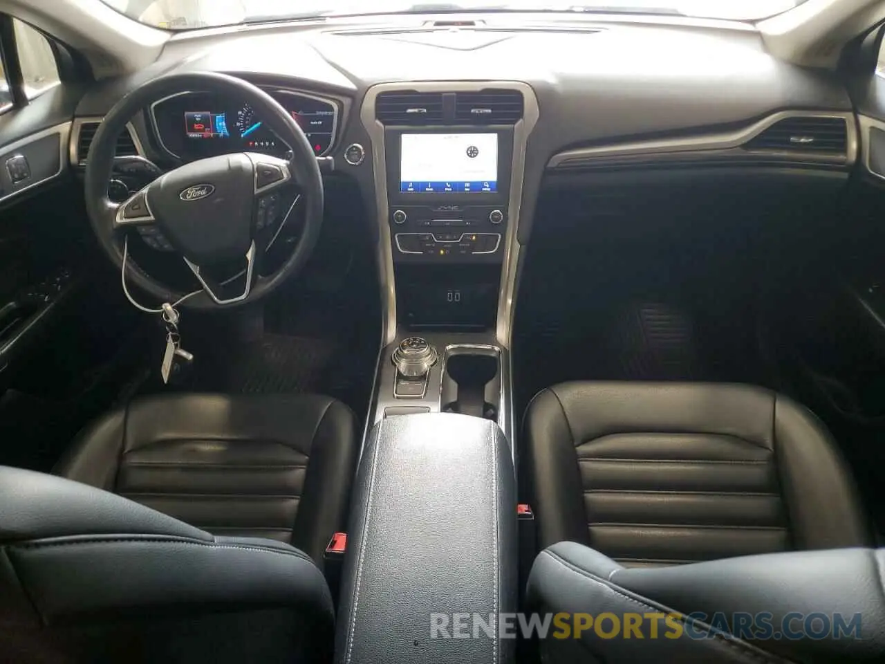 8 Photograph of a damaged car 3FA6P0CDXKR102578 FORD FUSION 2019