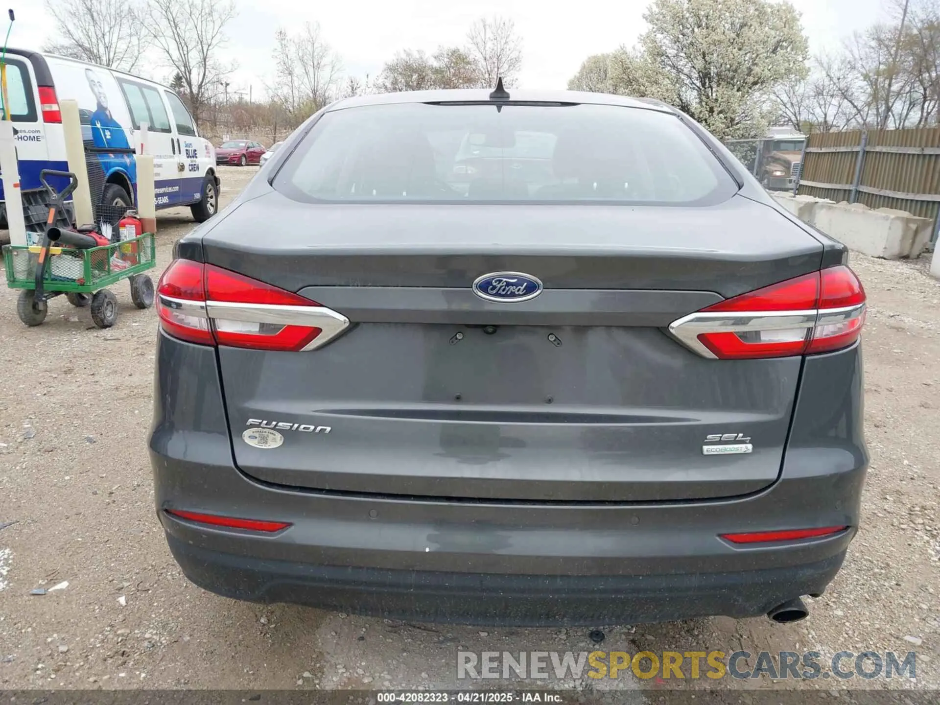 16 Photograph of a damaged car 3FA6P0CDXKR129411 FORD FUSION 2019