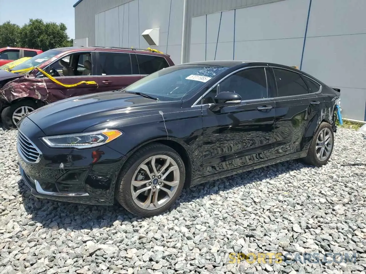 1 Photograph of a damaged car 3FA6P0CDXKR162232 FORD FUSION 2019