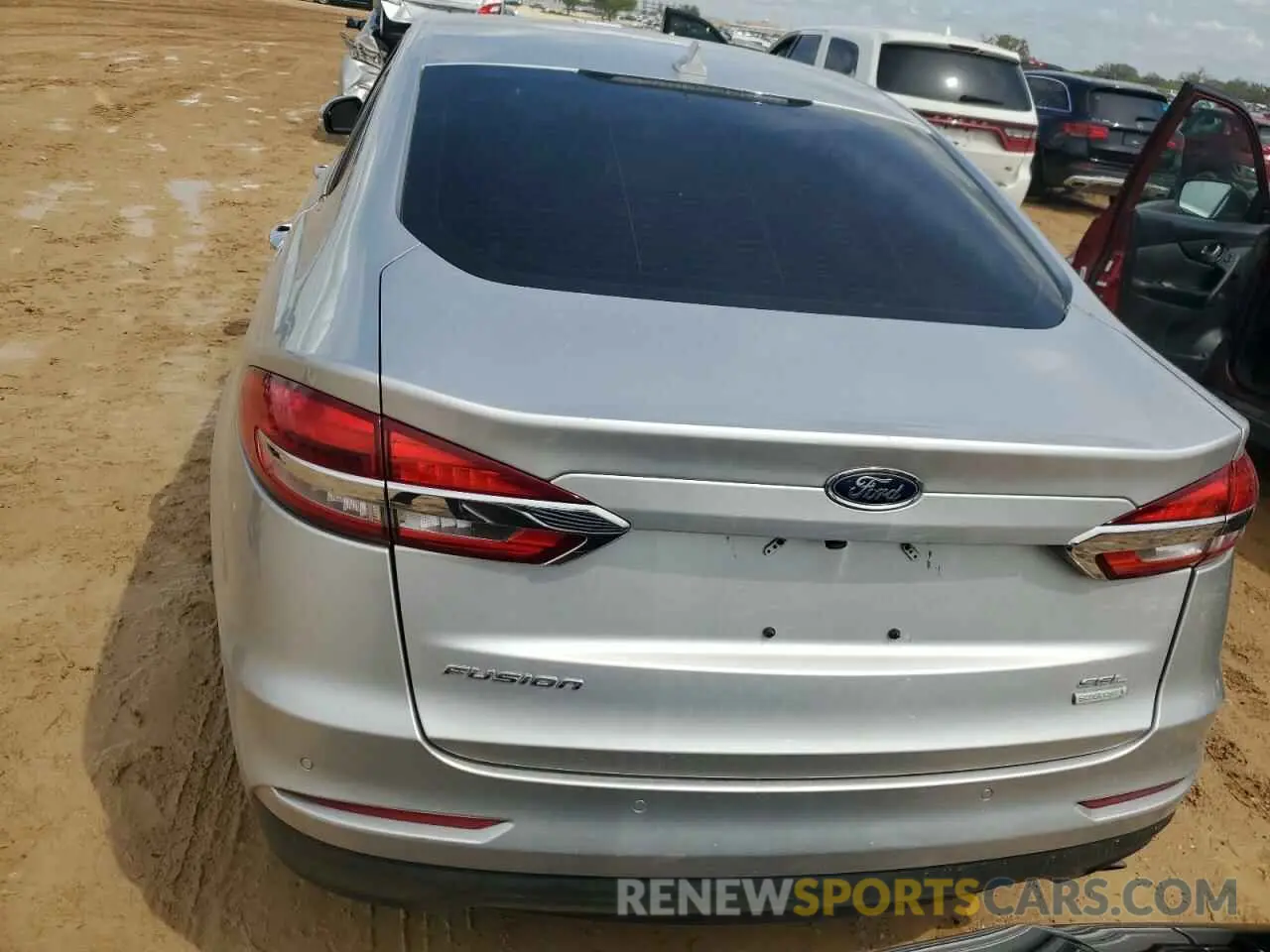 6 Photograph of a damaged car 3FA6P0CDXKR237852 FORD FUSION 2019