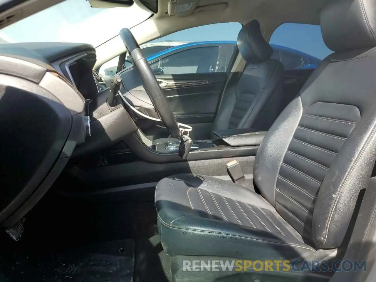7 Photograph of a damaged car 3FA6P0CDXKR237852 FORD FUSION 2019