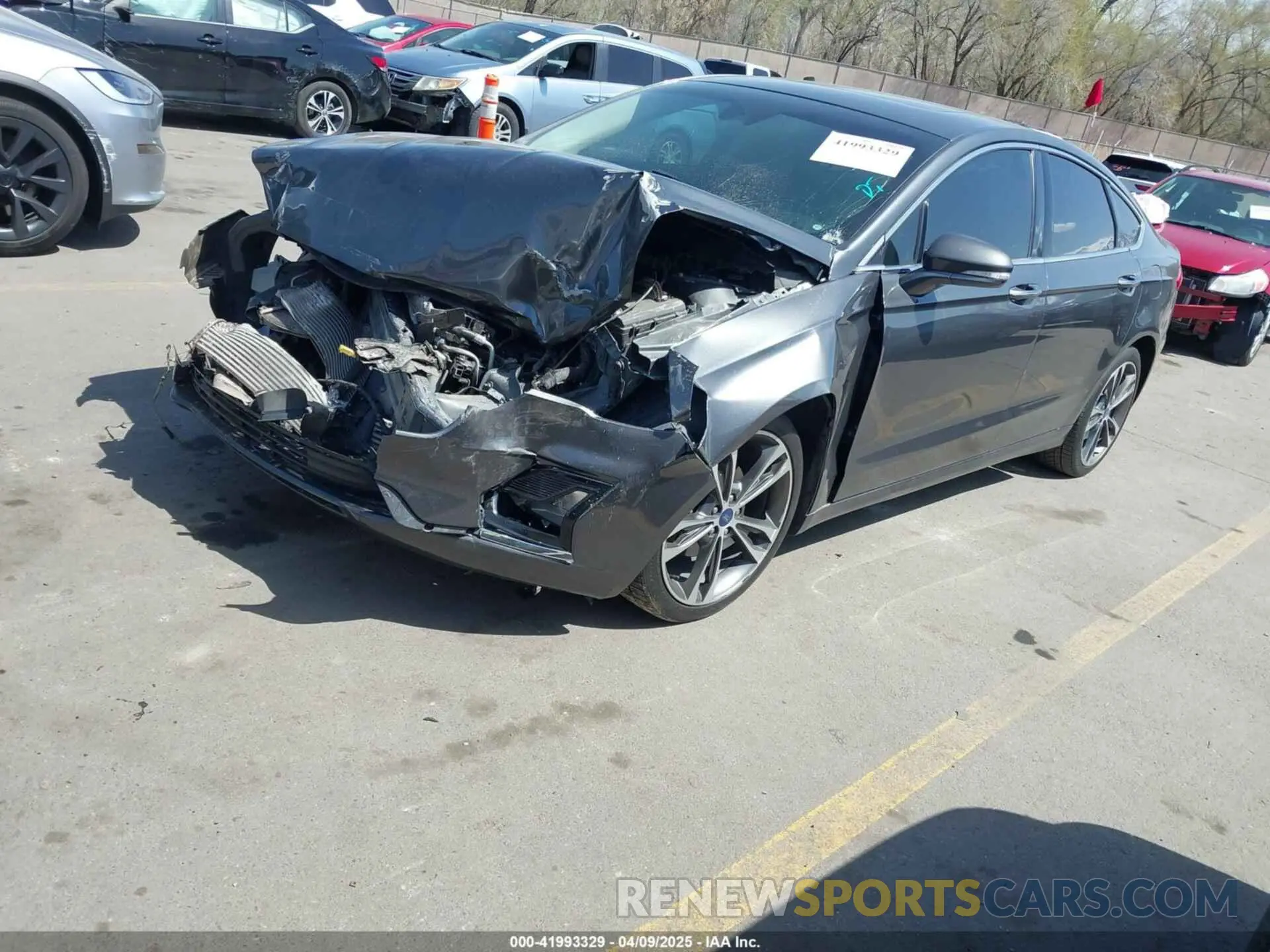 2 Photograph of a damaged car 3FA6P0D90KR109985 FORD FUSION 2019