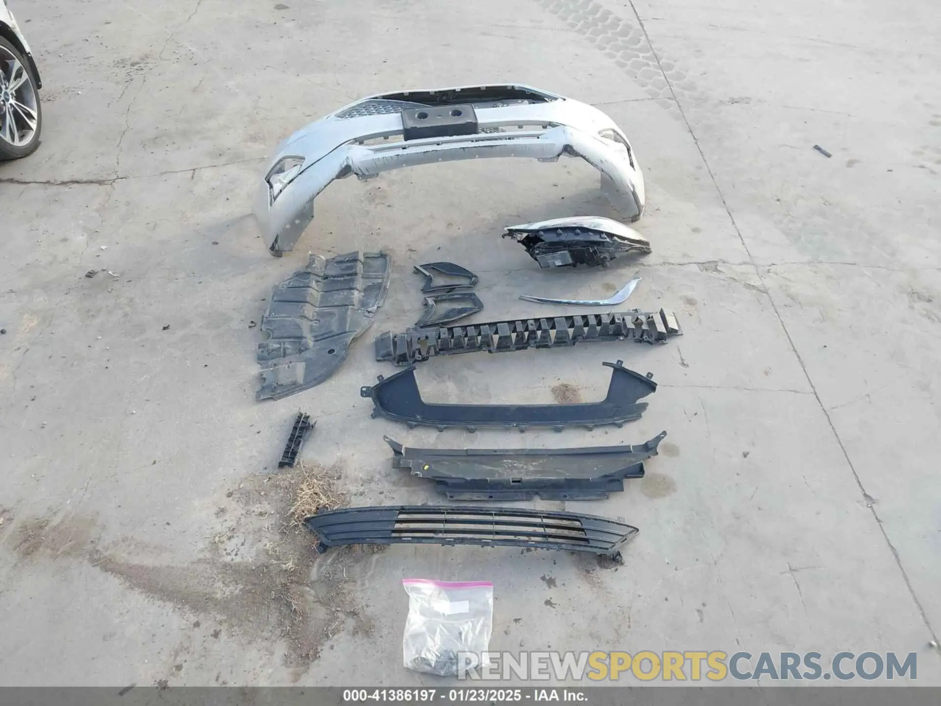12 Photograph of a damaged car 3FA6P0D90KR225638 FORD FUSION 2019