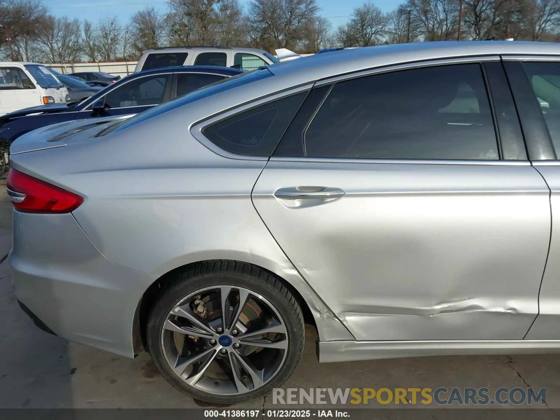 20 Photograph of a damaged car 3FA6P0D90KR225638 FORD FUSION 2019