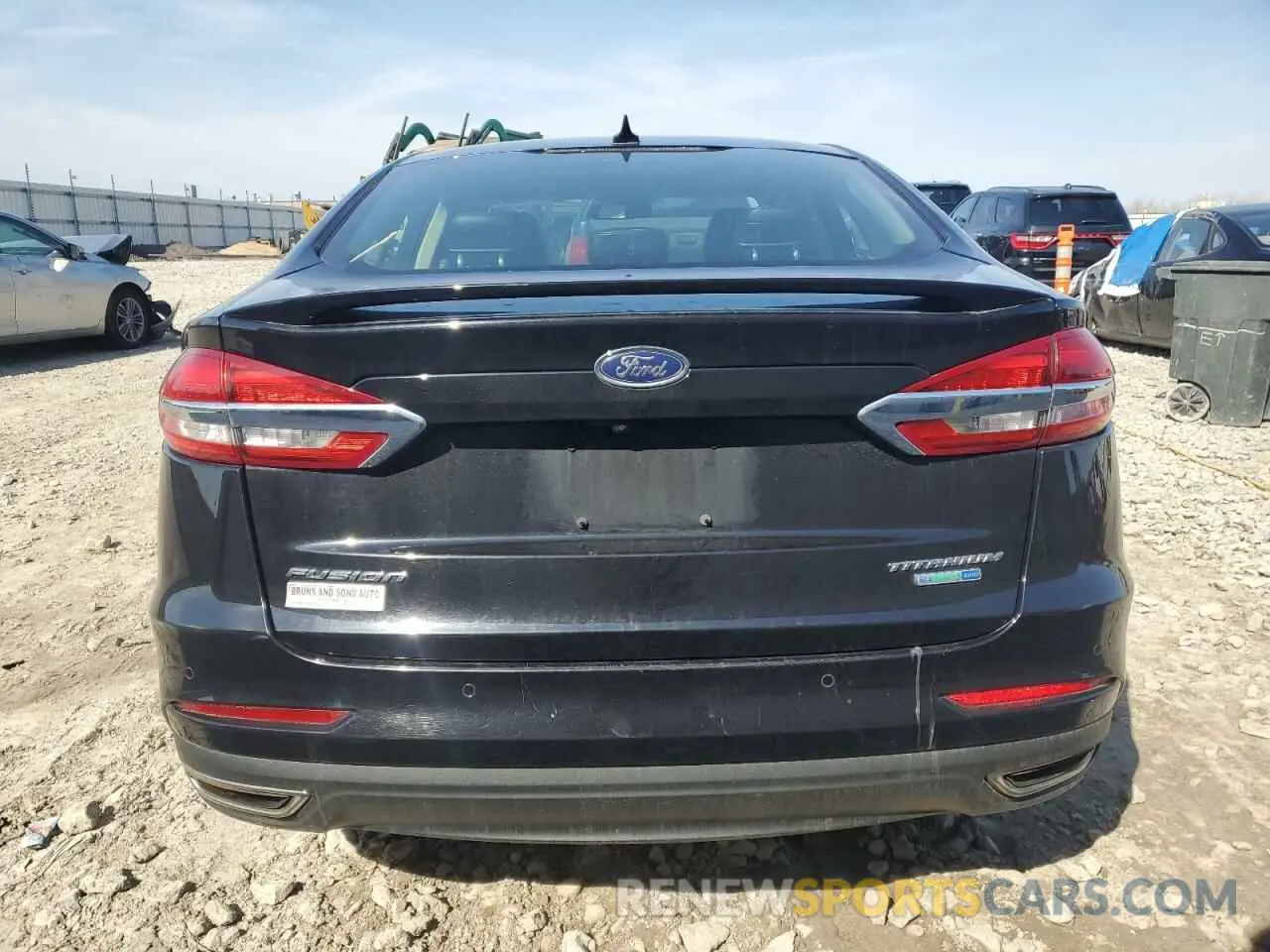 6 Photograph of a damaged car 3FA6P0D91KR124124 FORD FUSION 2019