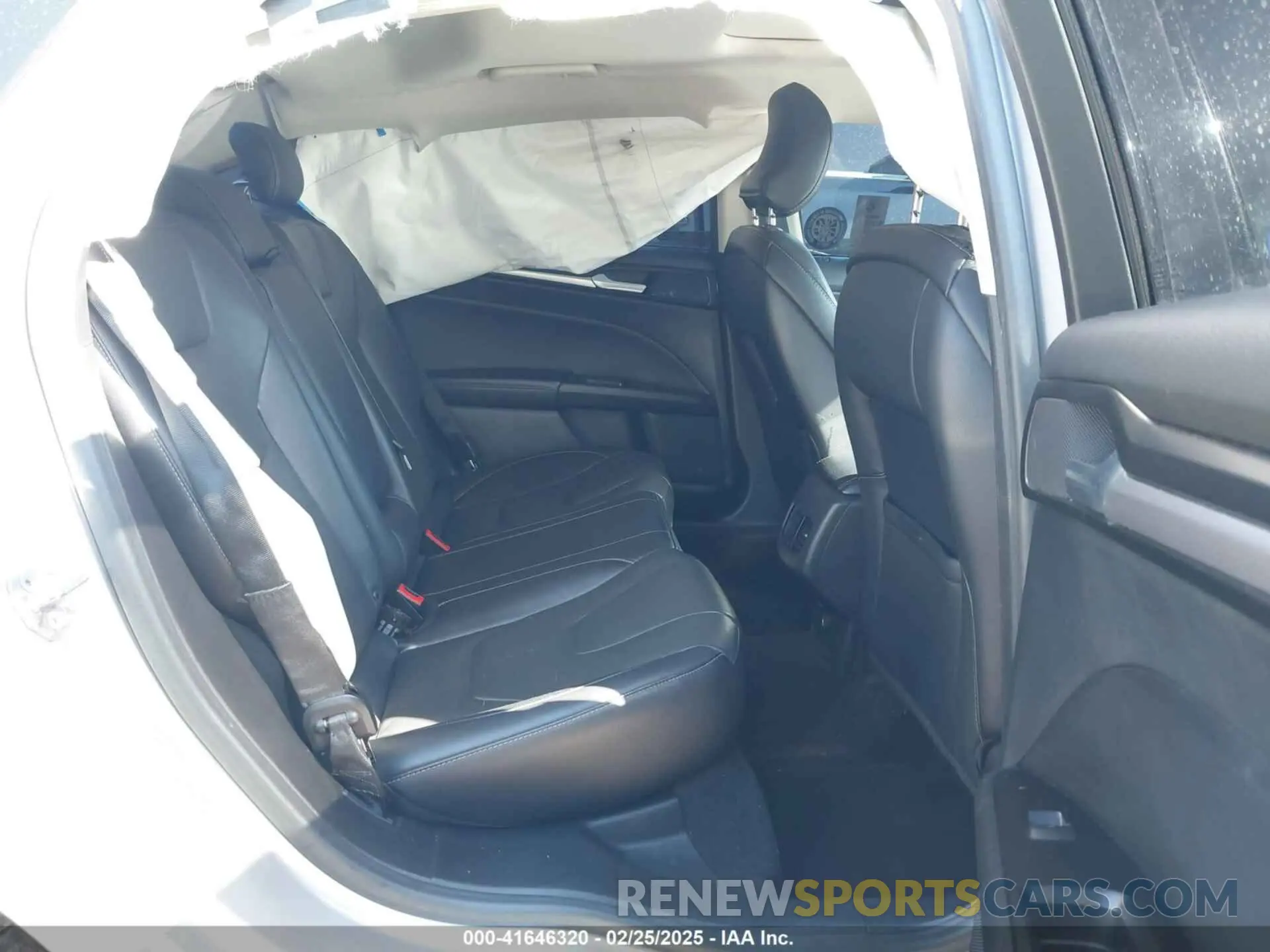 8 Photograph of a damaged car 3FA6P0D91KR187109 FORD FUSION 2019