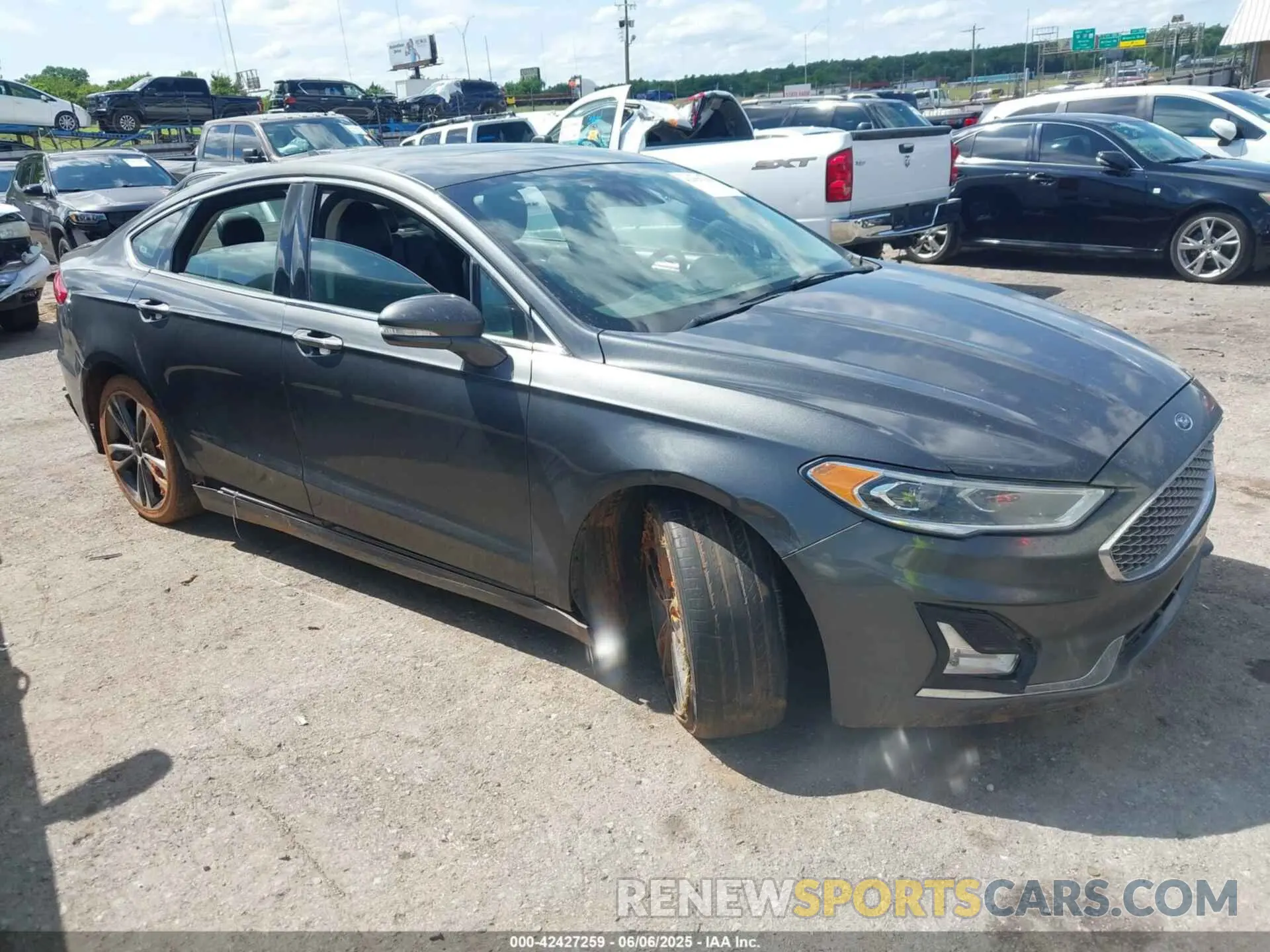 1 Photograph of a damaged car 3FA6P0D91KR256445 FORD FUSION 2019