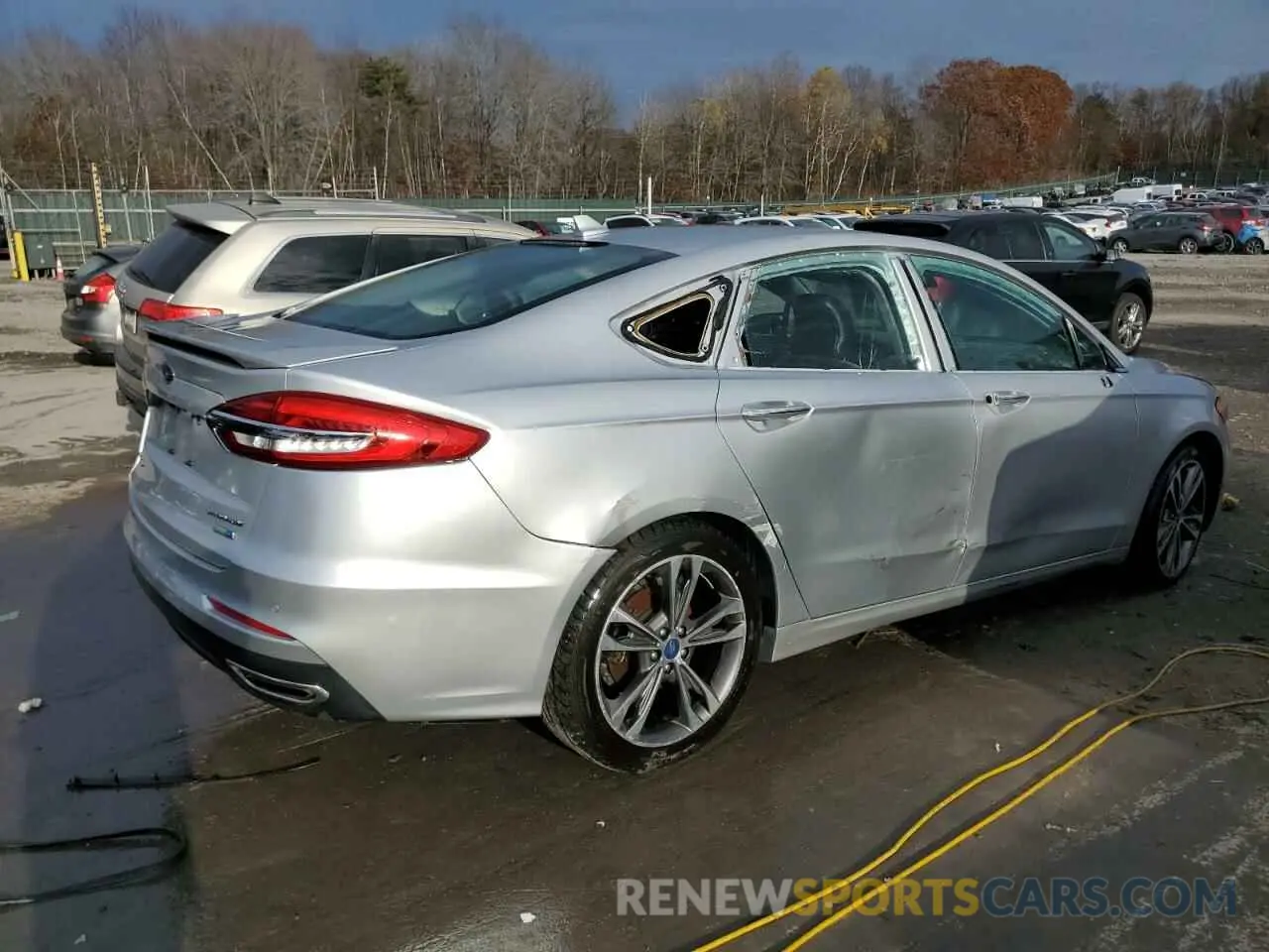 3 Photograph of a damaged car 3FA6P0D91KR256977 FORD FUSION 2019