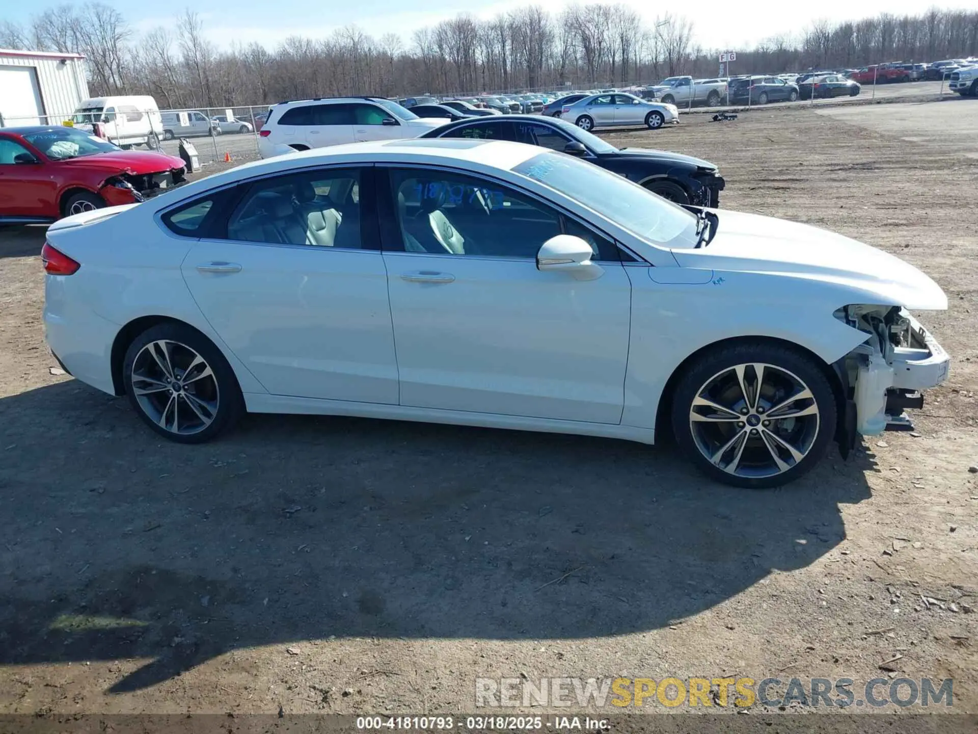 13 Photograph of a damaged car 3FA6P0D92KR106134 FORD FUSION 2019