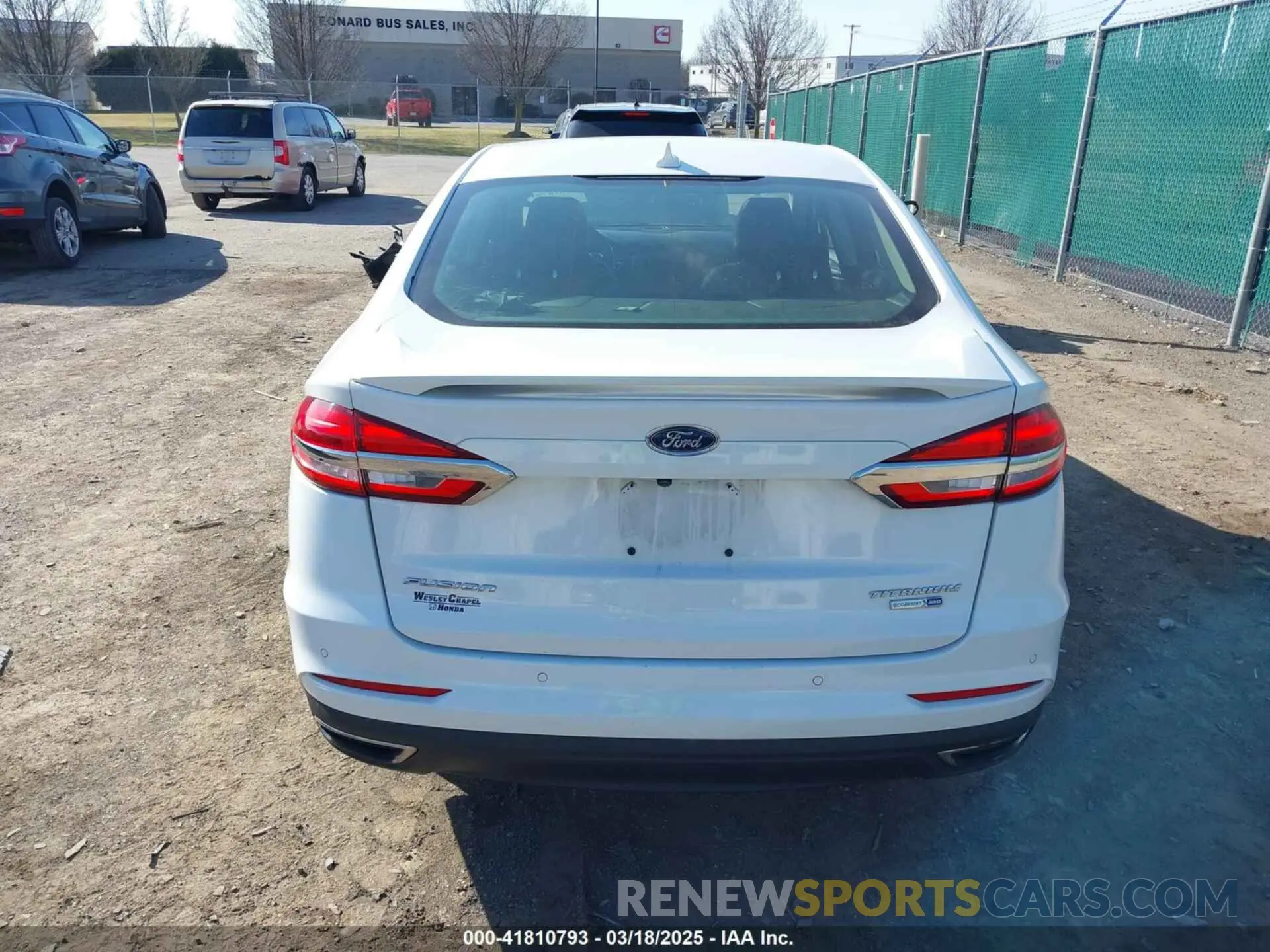 16 Photograph of a damaged car 3FA6P0D92KR106134 FORD FUSION 2019
