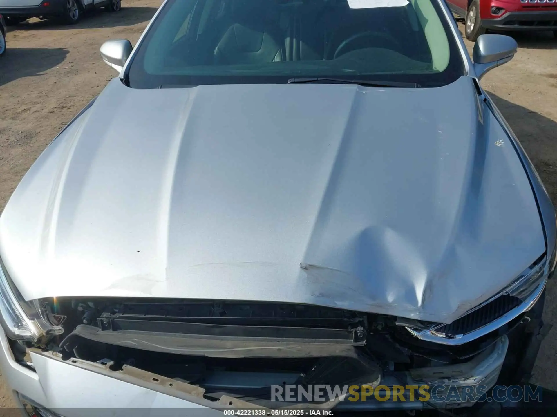 10 Photograph of a damaged car 3FA6P0D92KR184848 FORD FUSION 2019