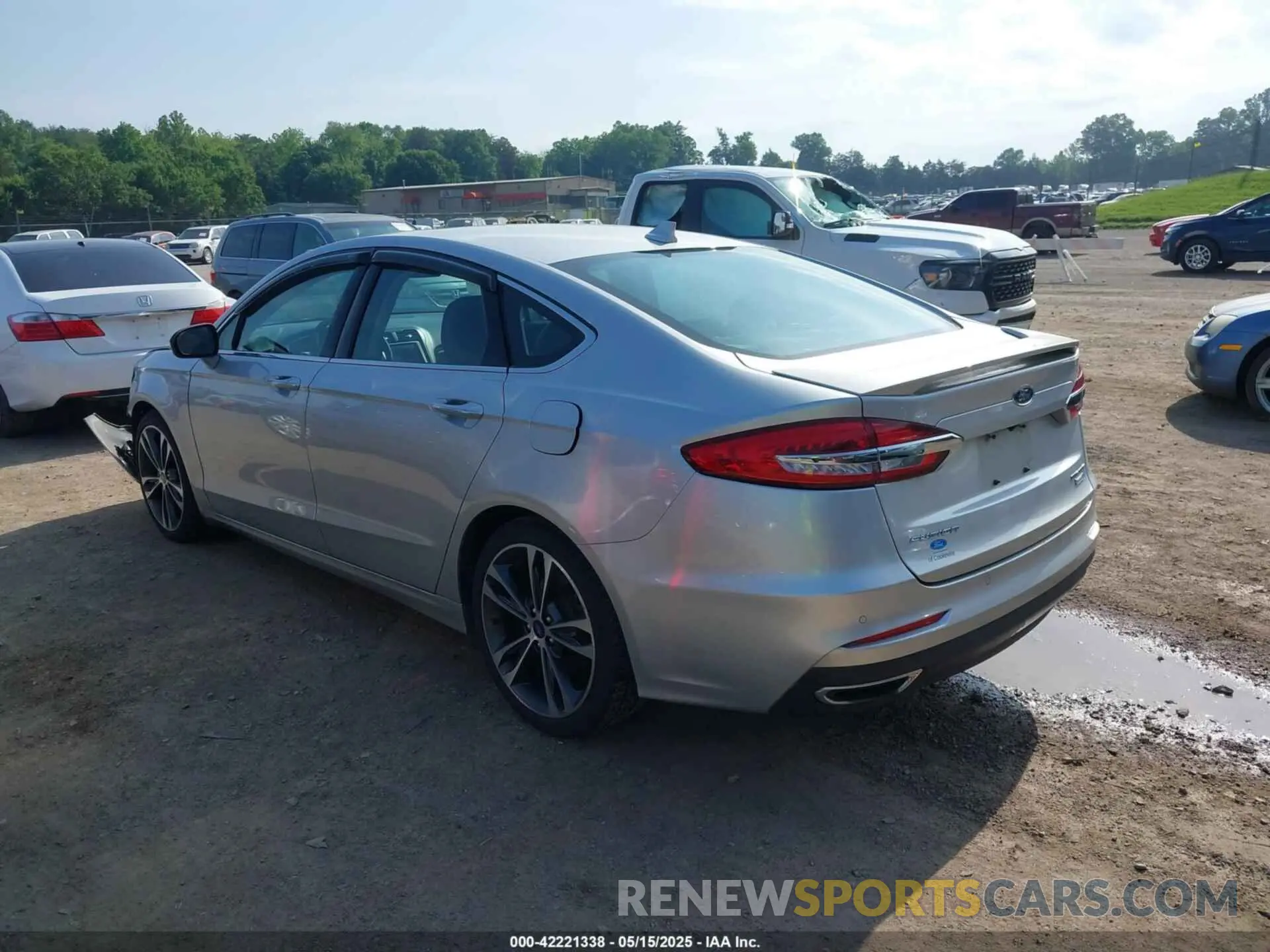 3 Photograph of a damaged car 3FA6P0D92KR184848 FORD FUSION 2019