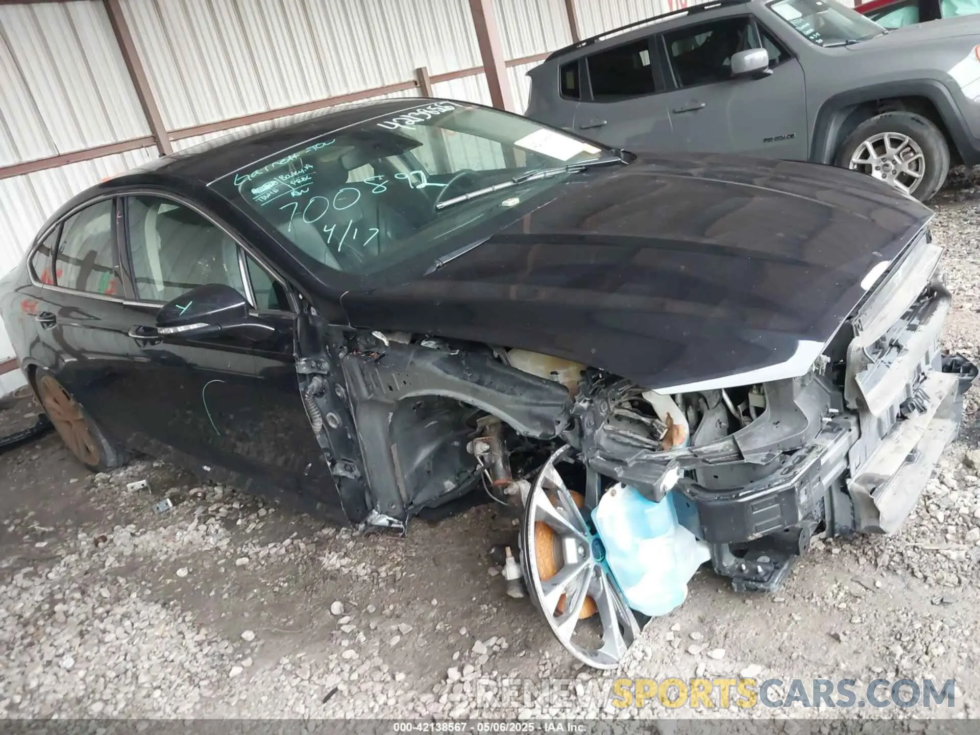 19 Photograph of a damaged car 3FA6P0D92KR220408 FORD FUSION 2019
