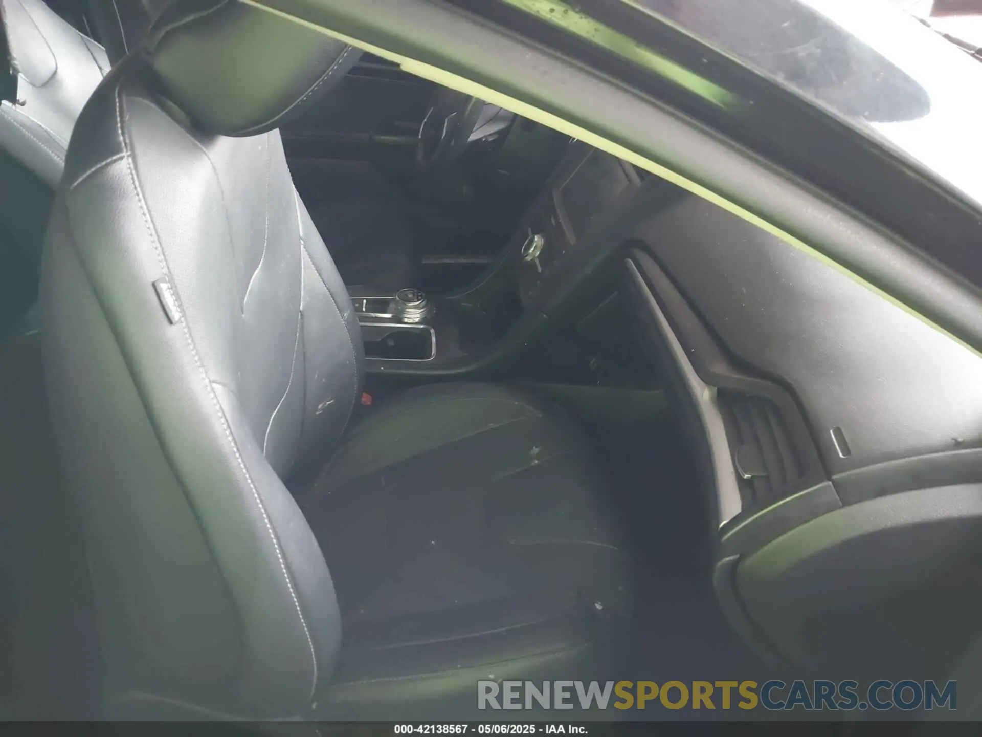 5 Photograph of a damaged car 3FA6P0D92KR220408 FORD FUSION 2019