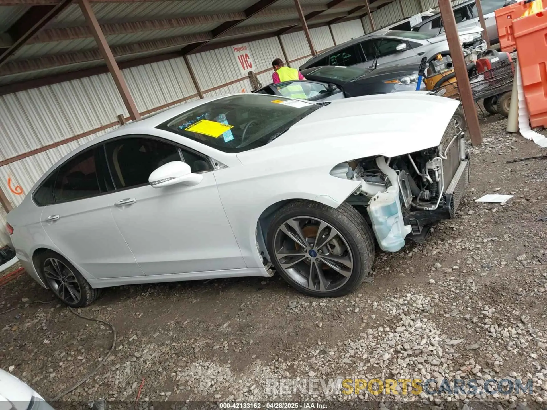 14 Photograph of a damaged car 3FA6P0D93KR124206 FORD FUSION 2019