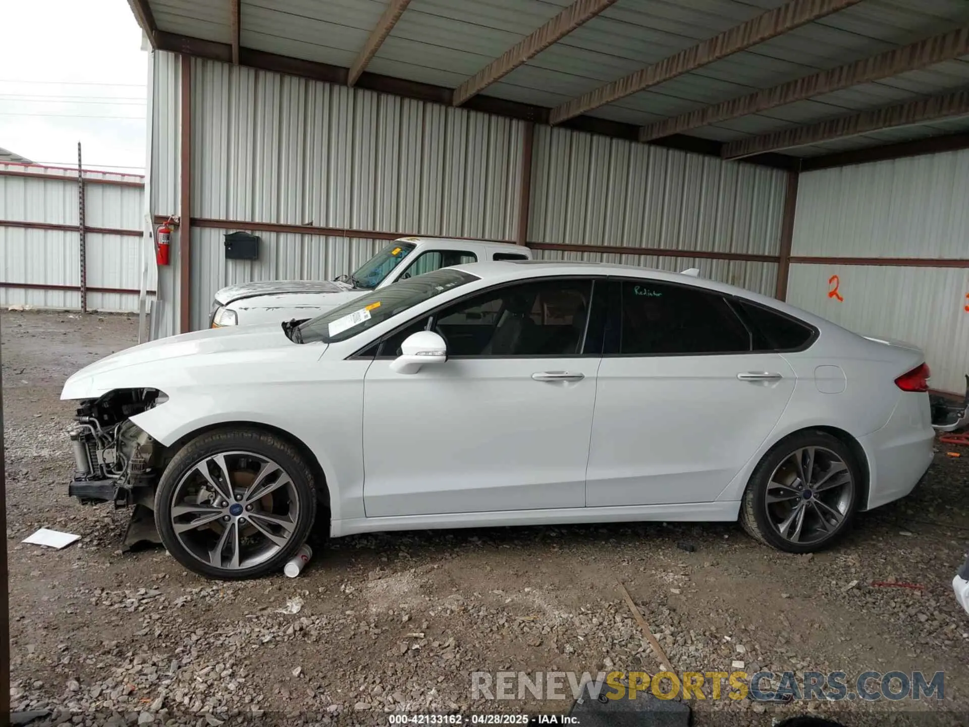 15 Photograph of a damaged car 3FA6P0D93KR124206 FORD FUSION 2019
