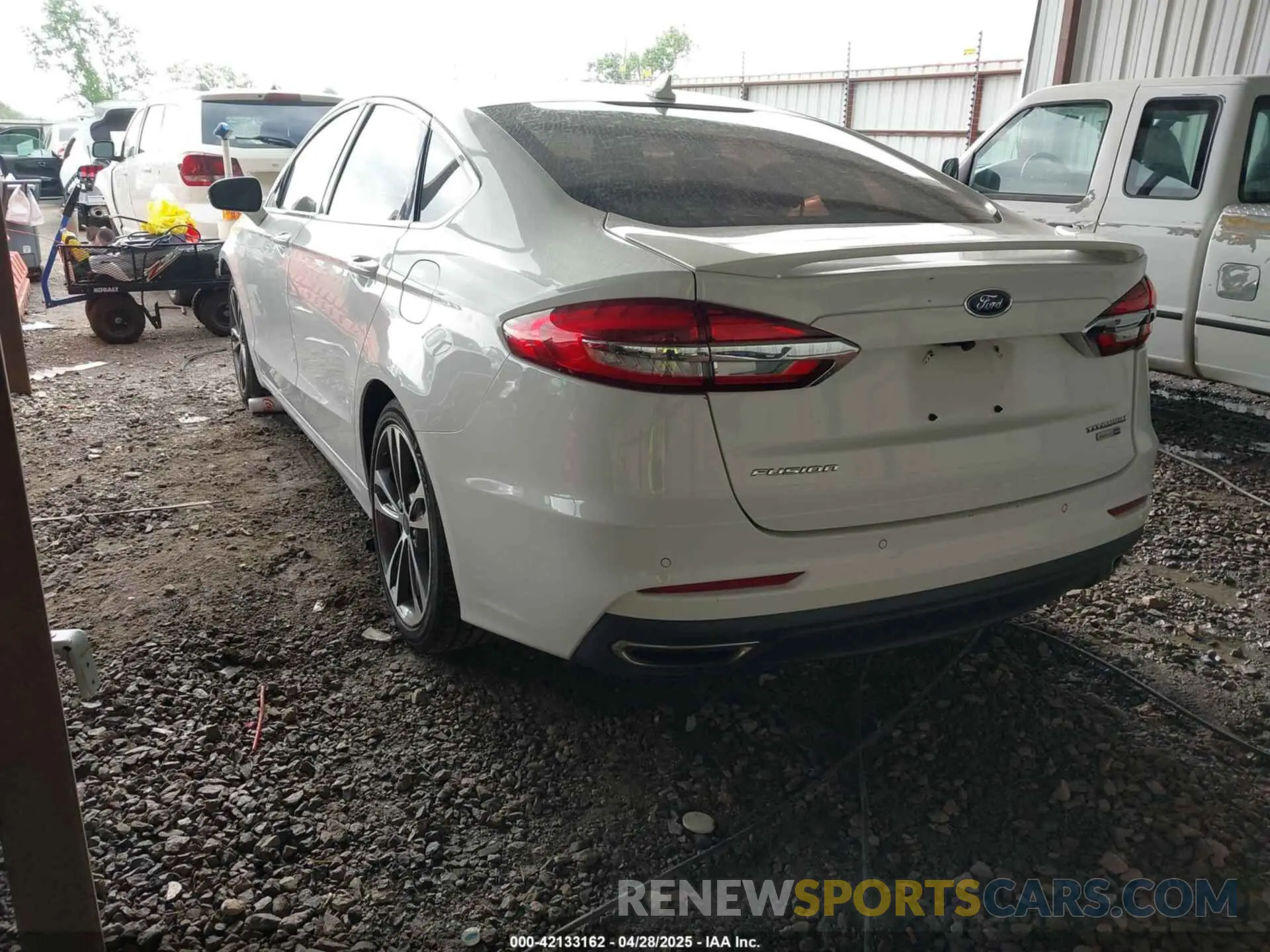 3 Photograph of a damaged car 3FA6P0D93KR124206 FORD FUSION 2019