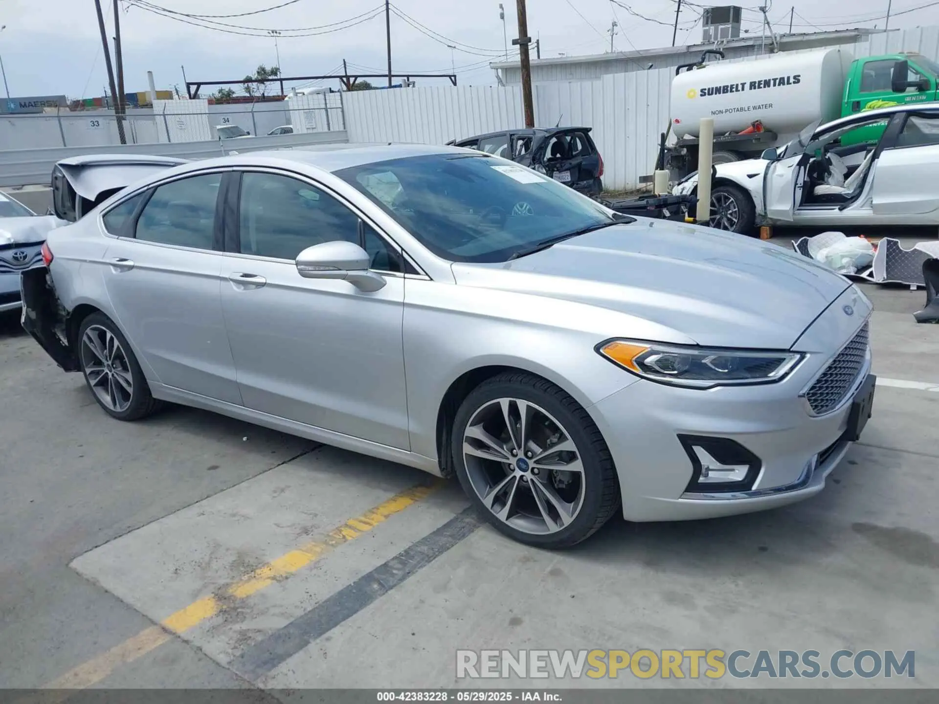 1 Photograph of a damaged car 3FA6P0D93KR153088 FORD FUSION 2019