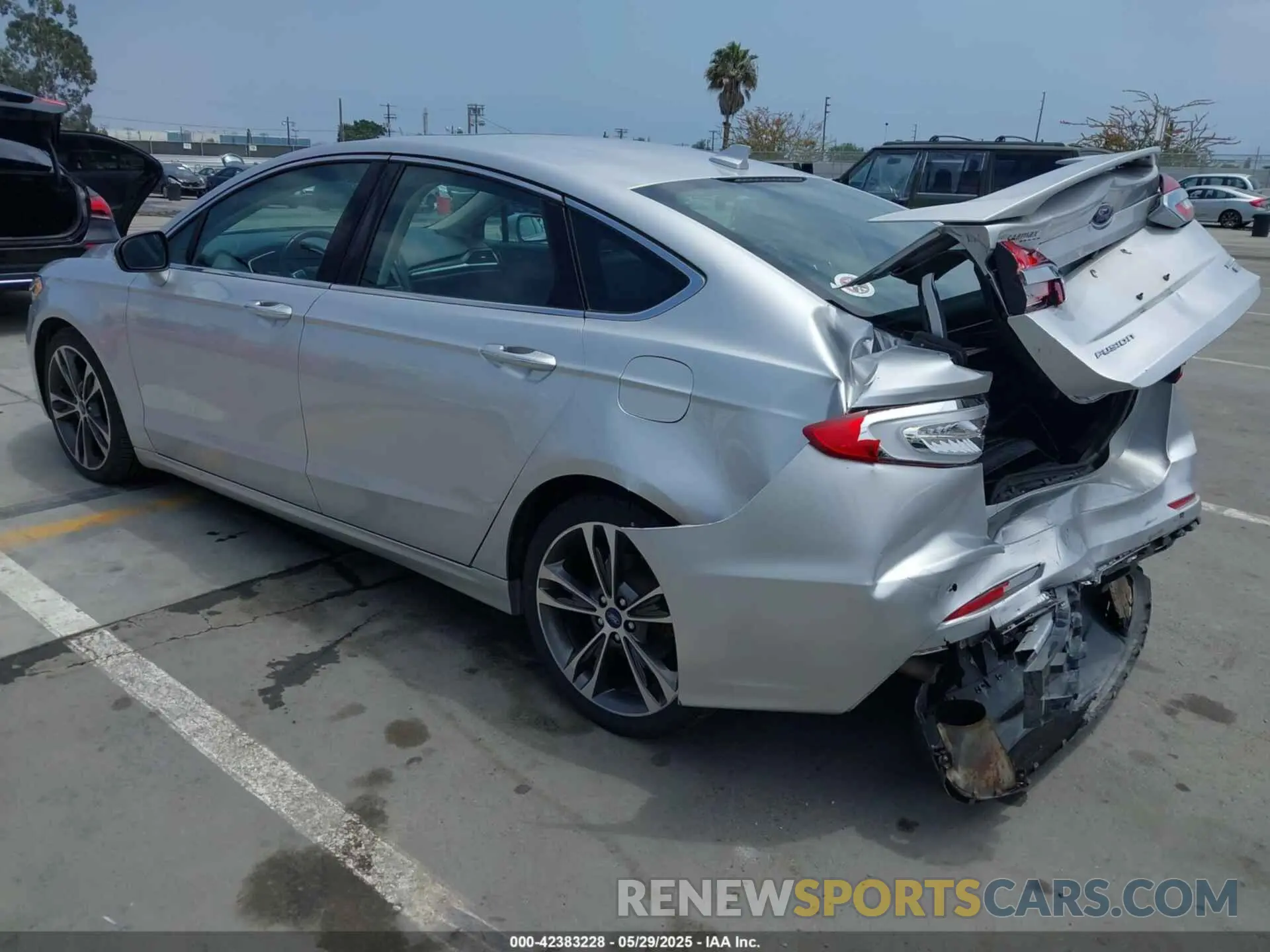3 Photograph of a damaged car 3FA6P0D93KR153088 FORD FUSION 2019