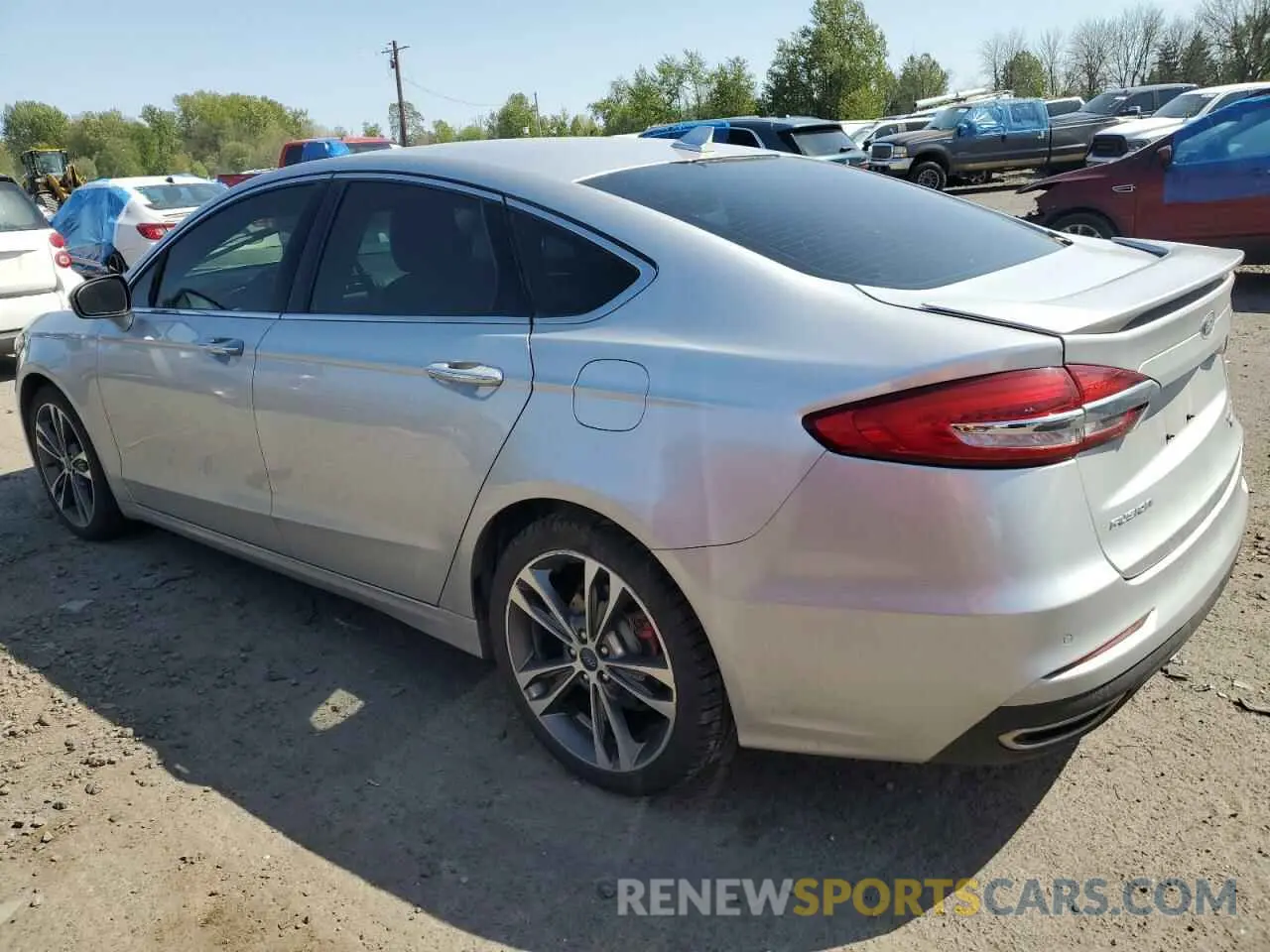 2 Photograph of a damaged car 3FA6P0D93KR205125 FORD FUSION 2019