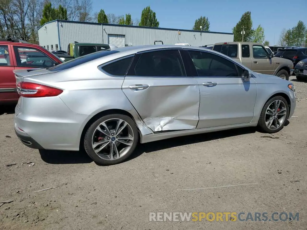 3 Photograph of a damaged car 3FA6P0D93KR205125 FORD FUSION 2019