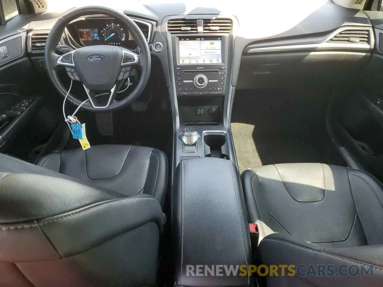 8 Photograph of a damaged car 3FA6P0D93KR205125 FORD FUSION 2019