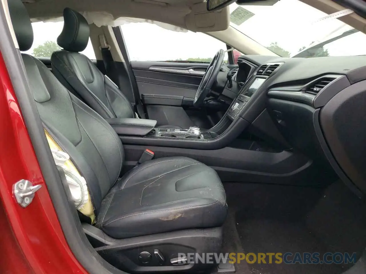 7 Photograph of a damaged car 3FA6P0D93KR206131 FORD FUSION 2019