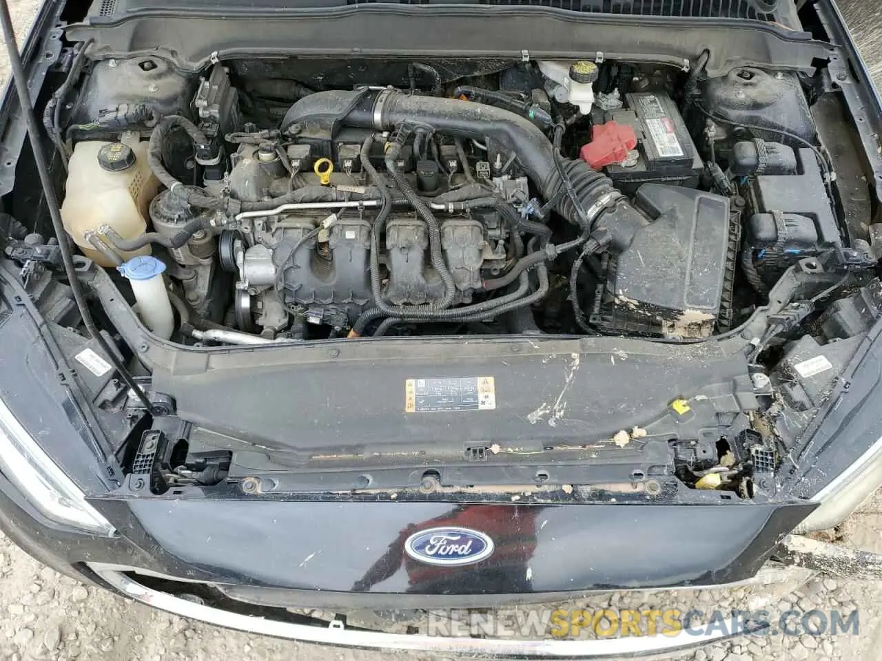 13 Photograph of a damaged car 3FA6P0D93KR210910 FORD FUSION 2019