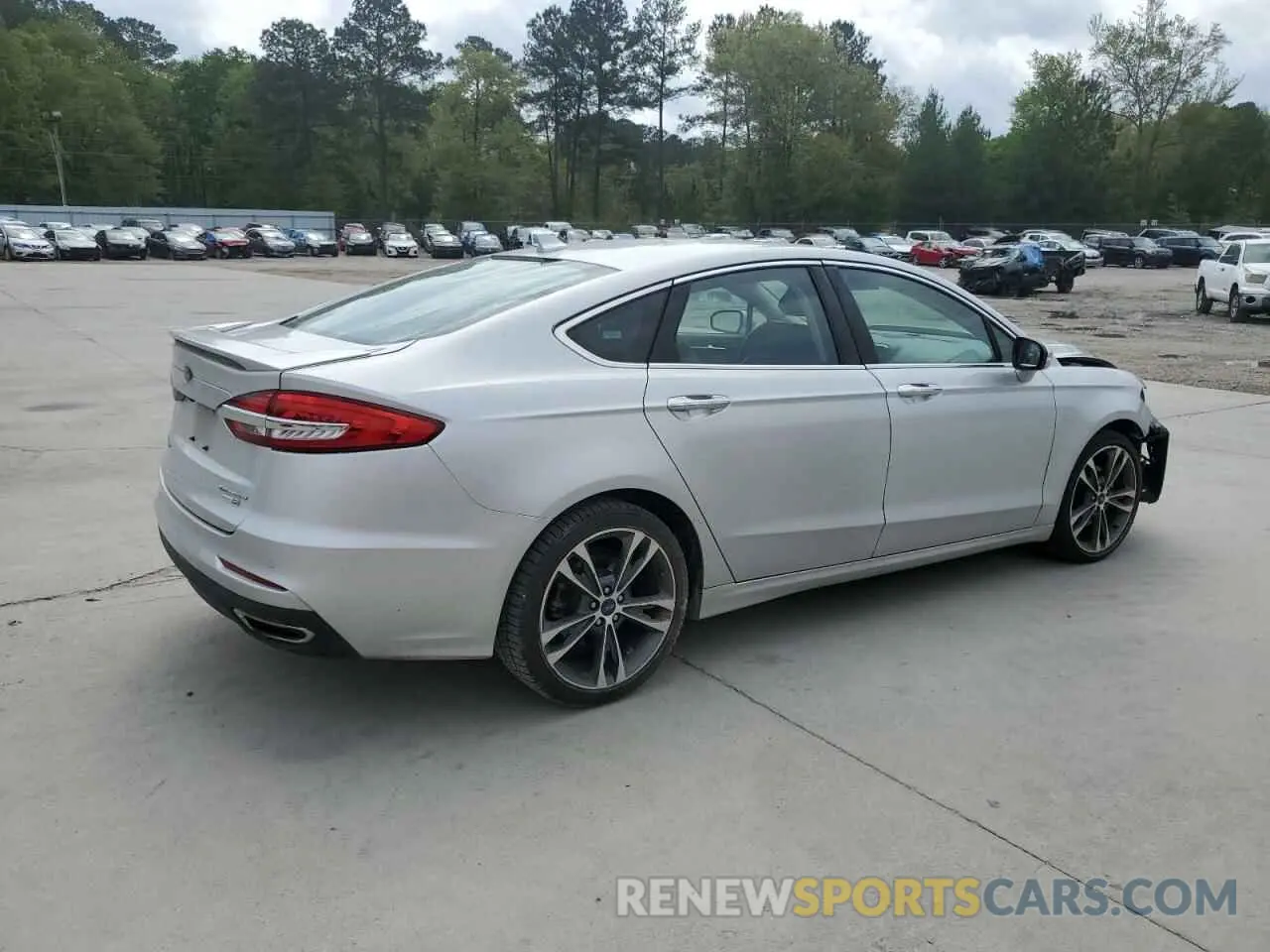3 Photograph of a damaged car 3FA6P0D93KR222233 FORD FUSION 2019