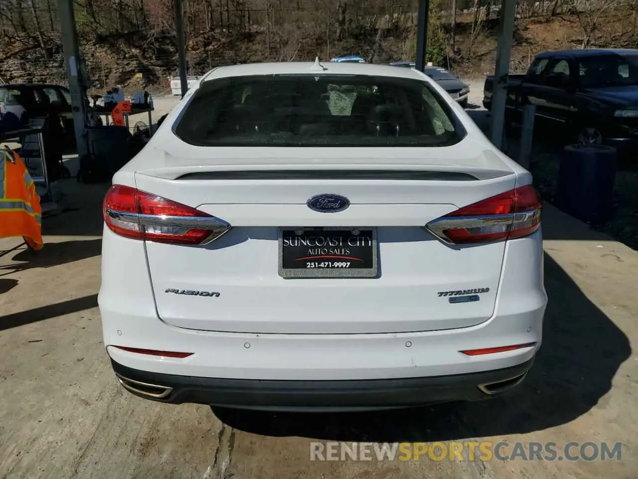 6 Photograph of a damaged car 3FA6P0D94KR139944 FORD FUSION 2019