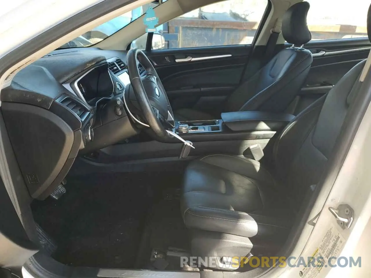 7 Photograph of a damaged car 3FA6P0D94KR139944 FORD FUSION 2019