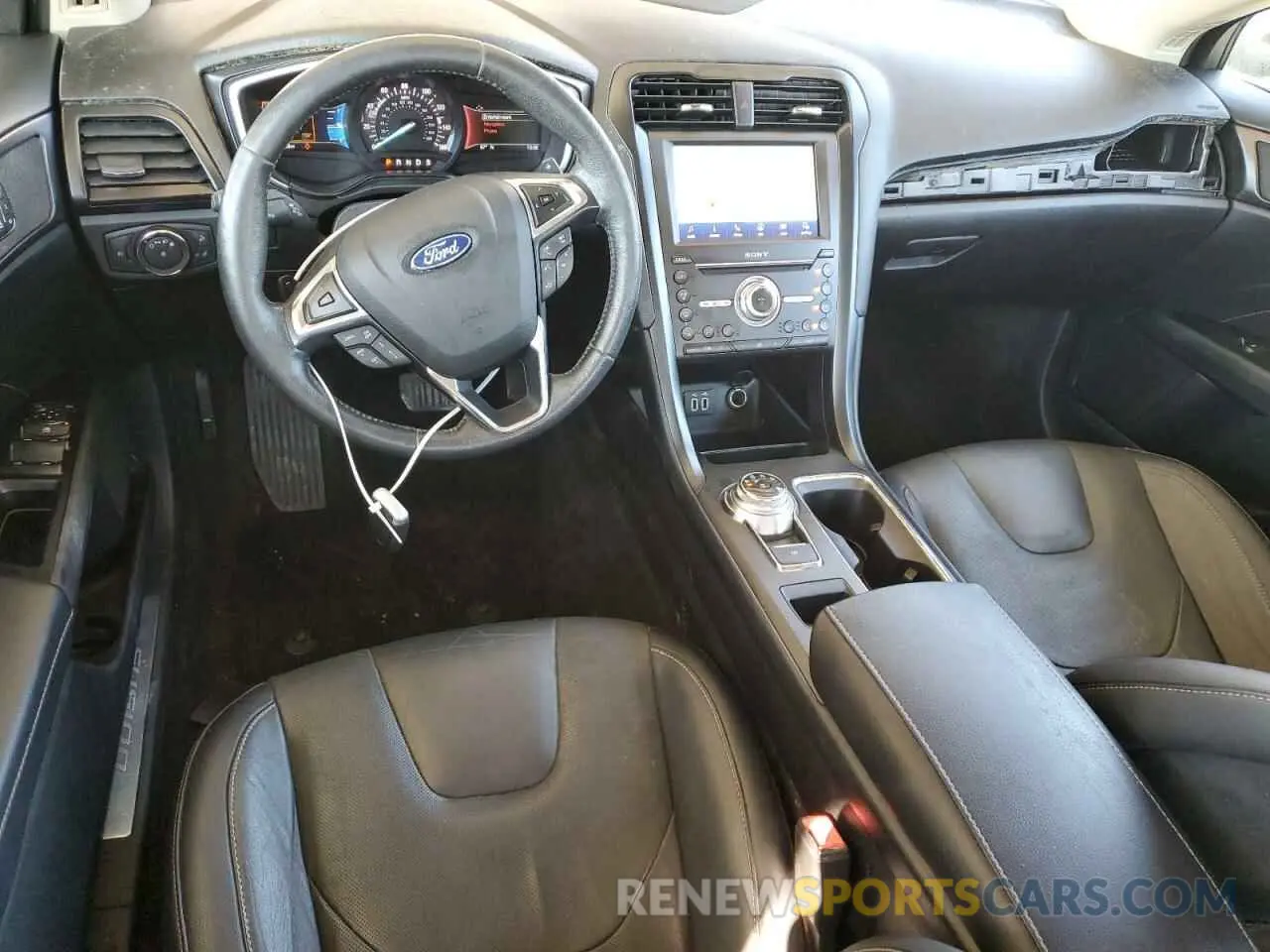 8 Photograph of a damaged car 3FA6P0D94KR139944 FORD FUSION 2019