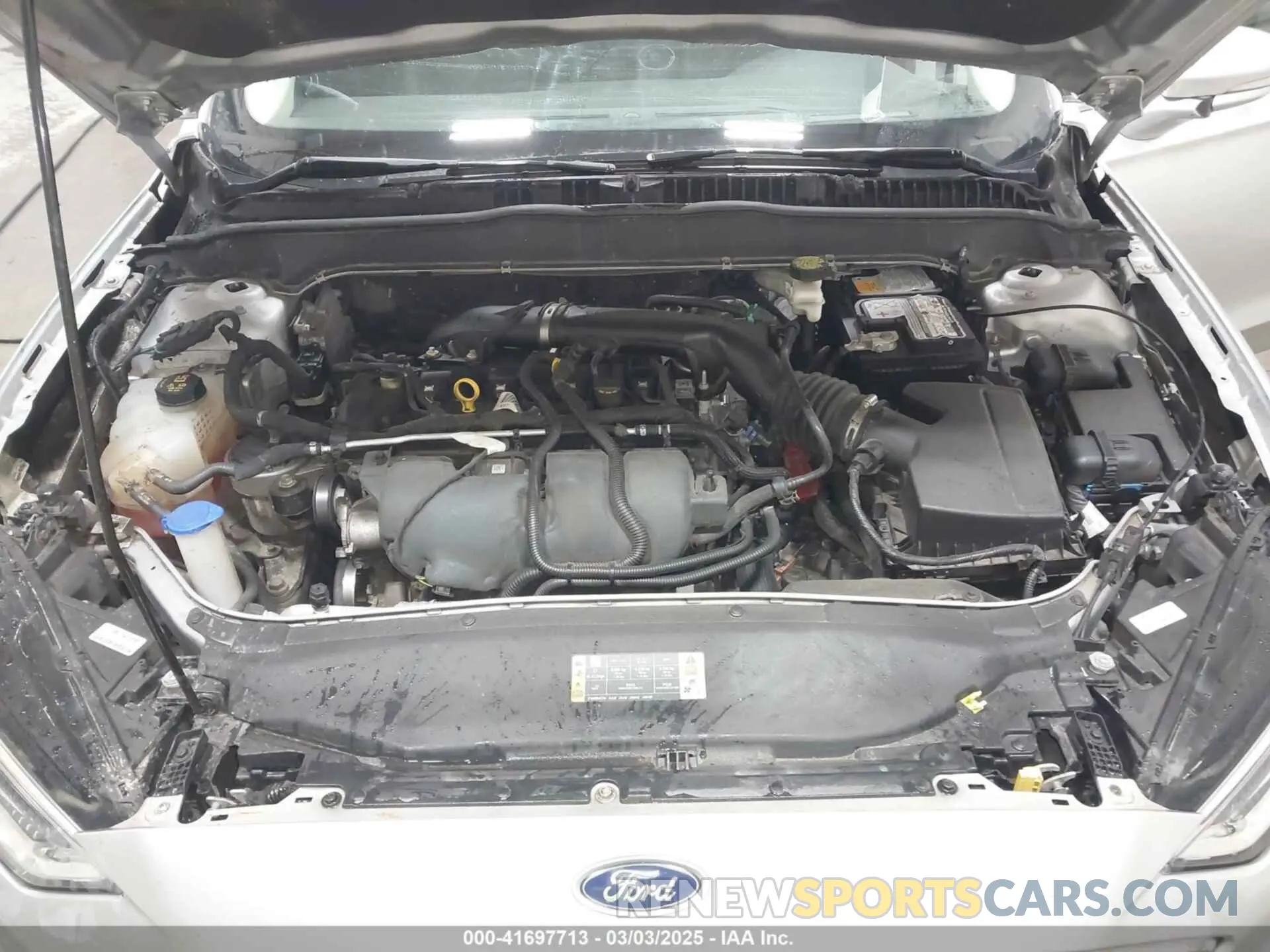 10 Photograph of a damaged car 3FA6P0D94KR154606 FORD FUSION 2019