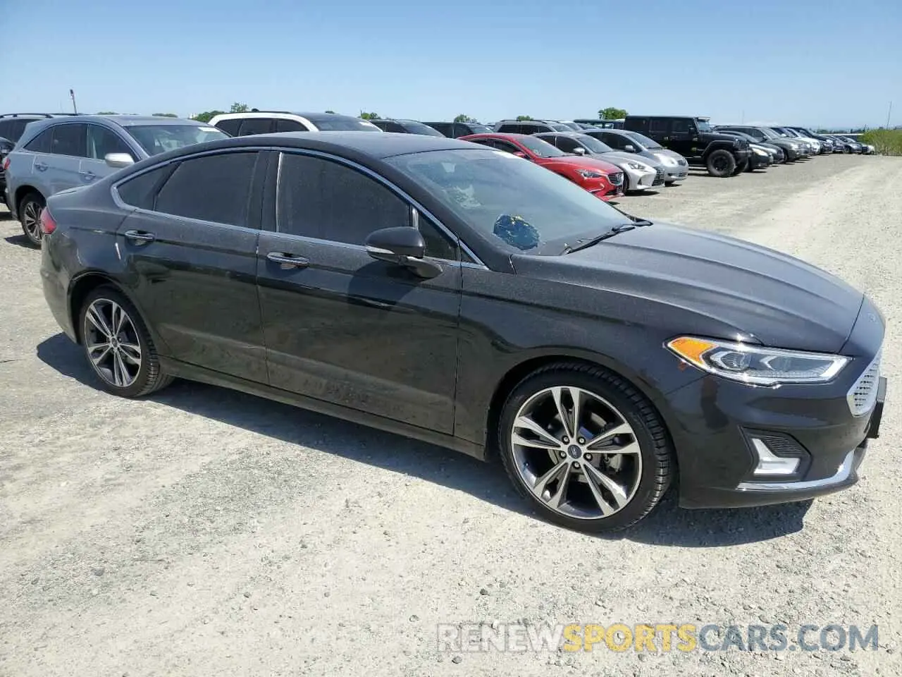4 Photograph of a damaged car 3FA6P0D94KR205165 FORD FUSION 2019